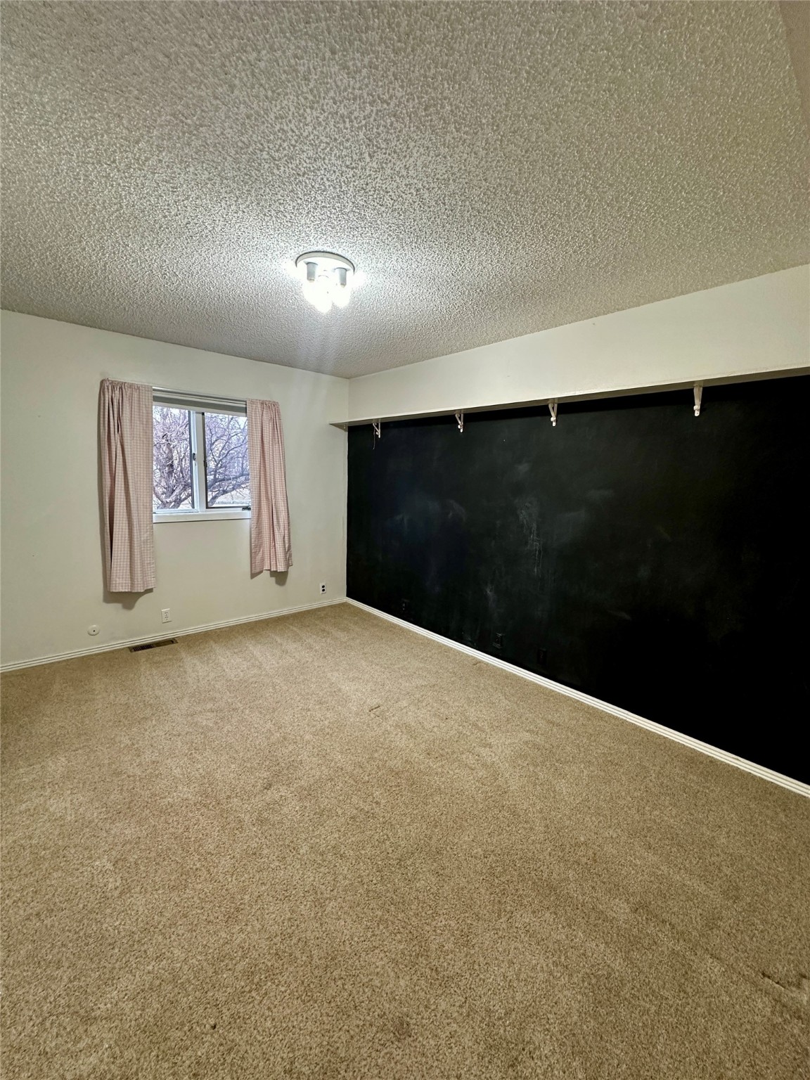 428 Mountain View Boulevard
