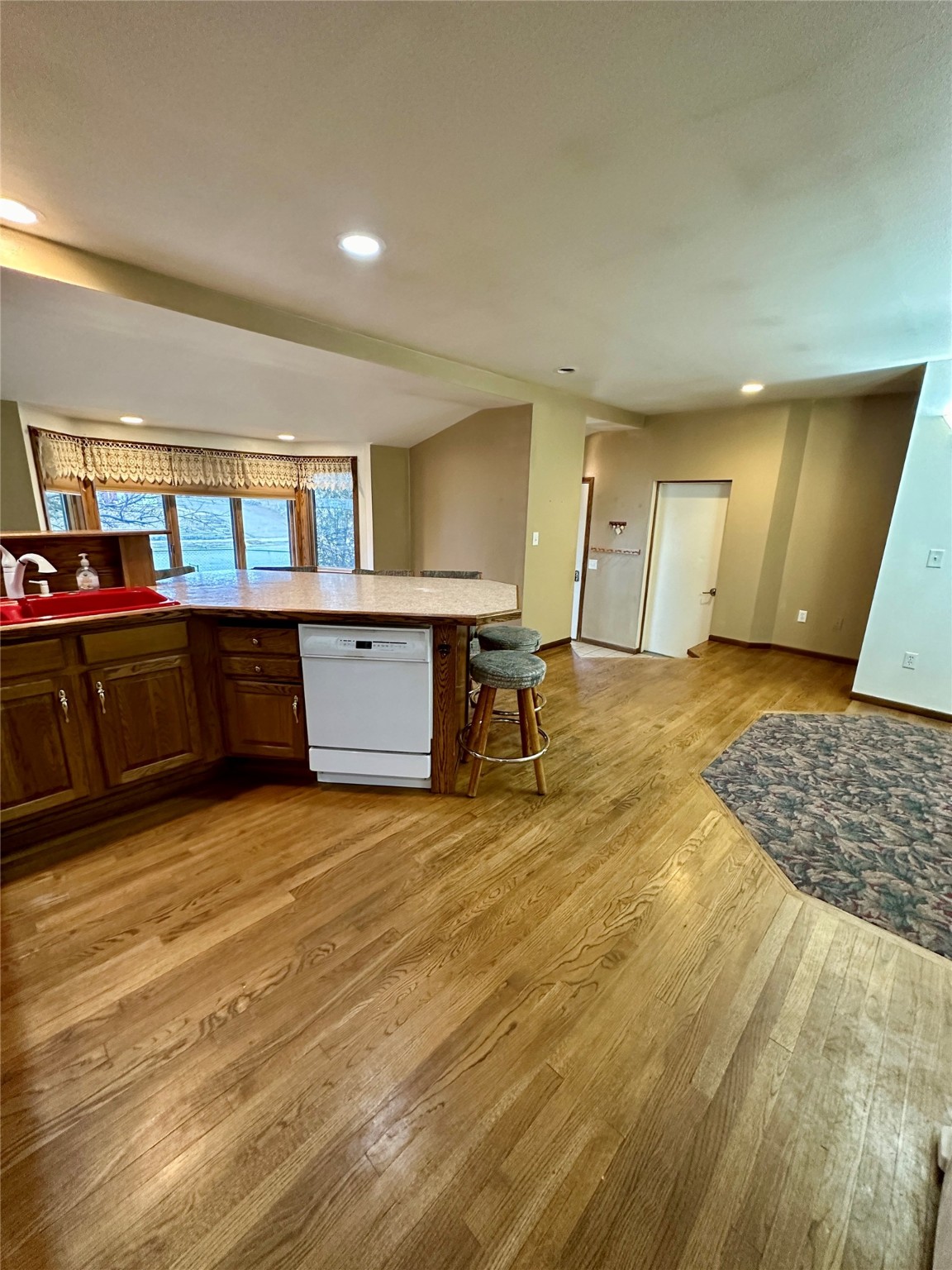 428 Mountain View Boulevard