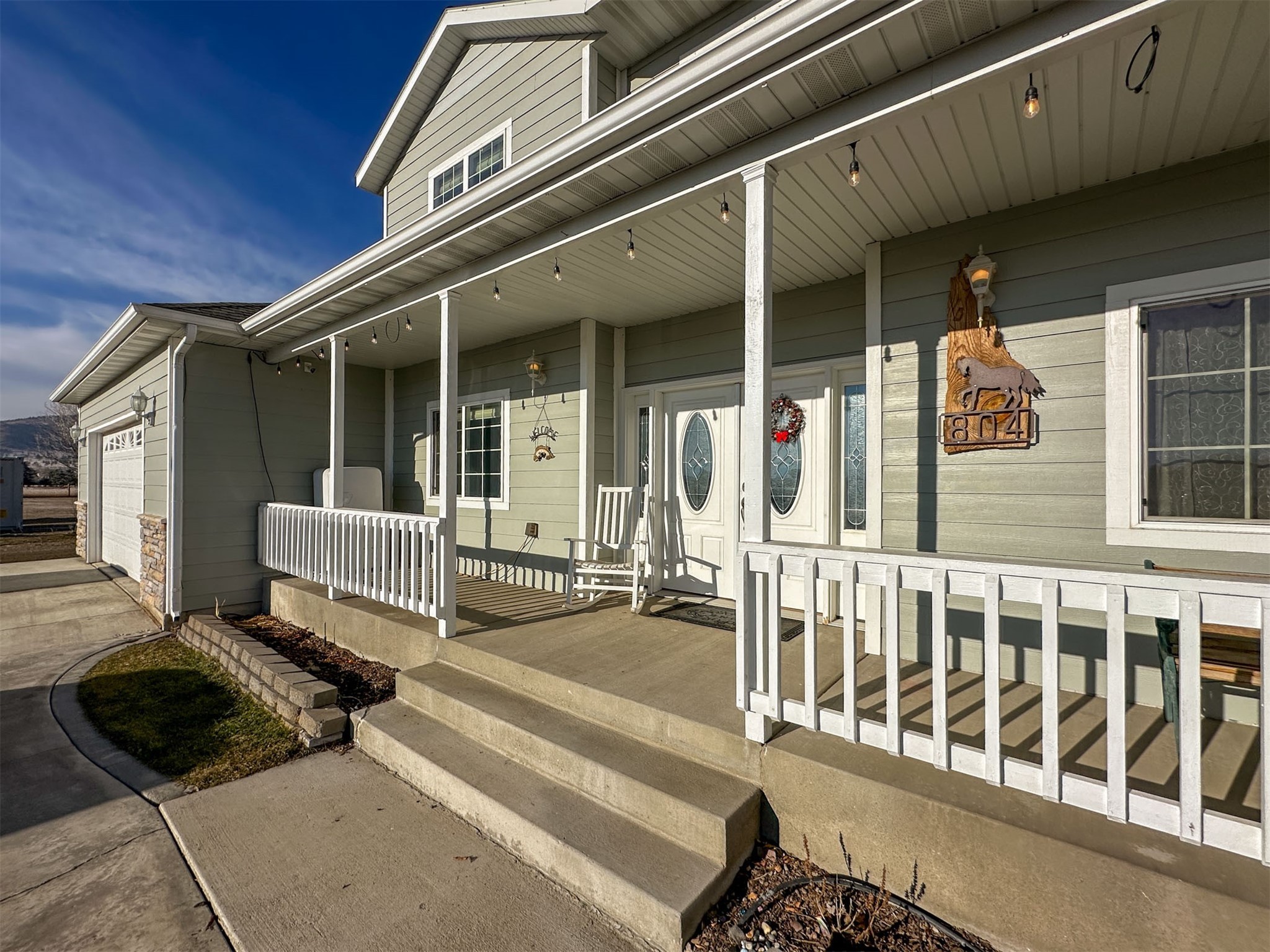 804 Crestwood Lane