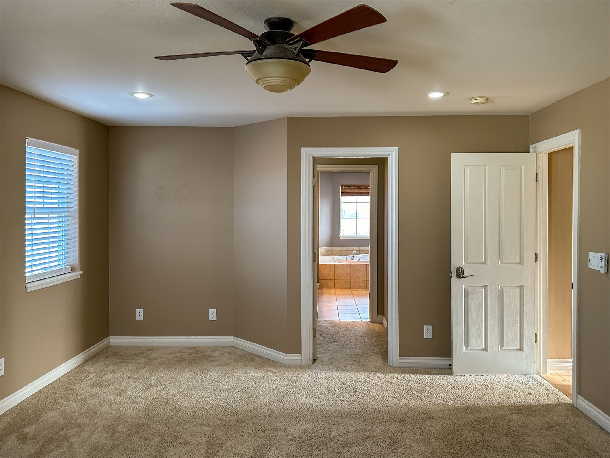 804 Crestwood Lane