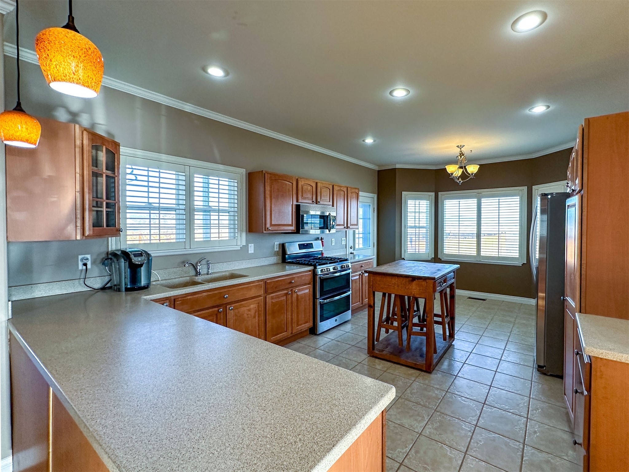 804 Crestwood Lane