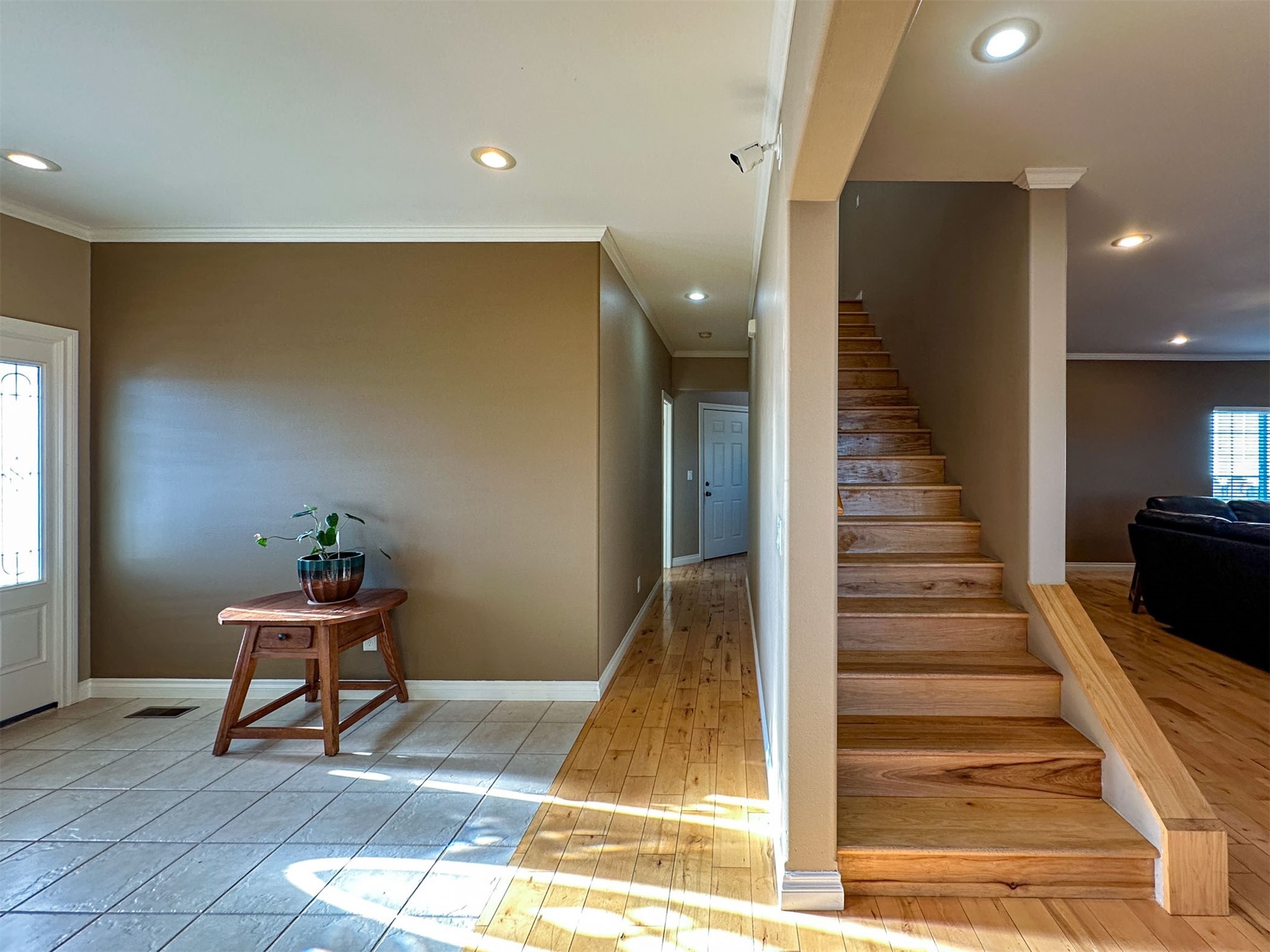 804 Crestwood Lane