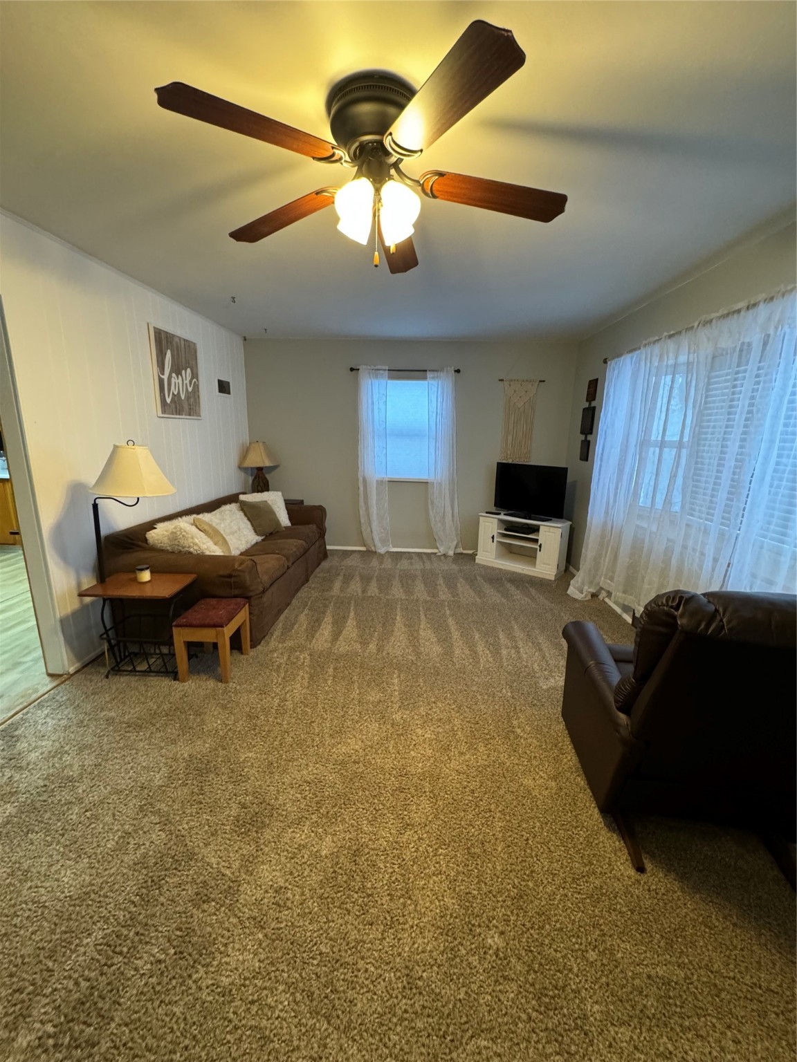 19 9th Avenue SW