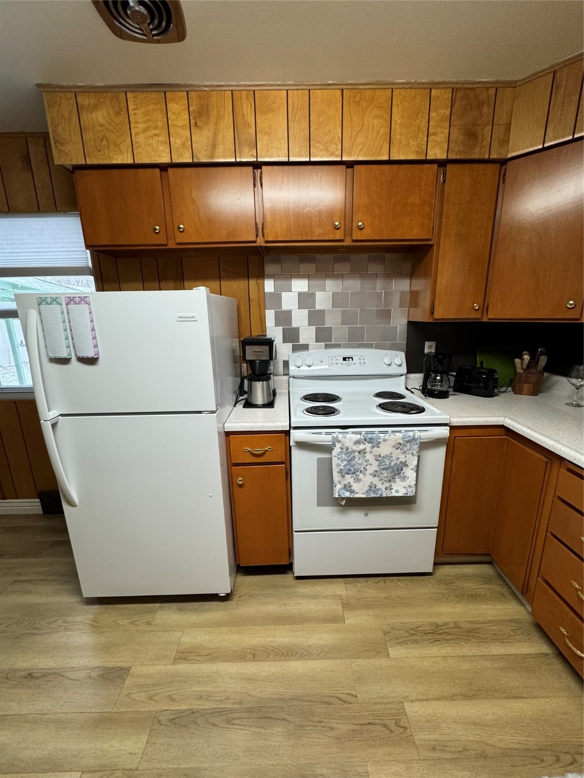 19 9th Avenue SW