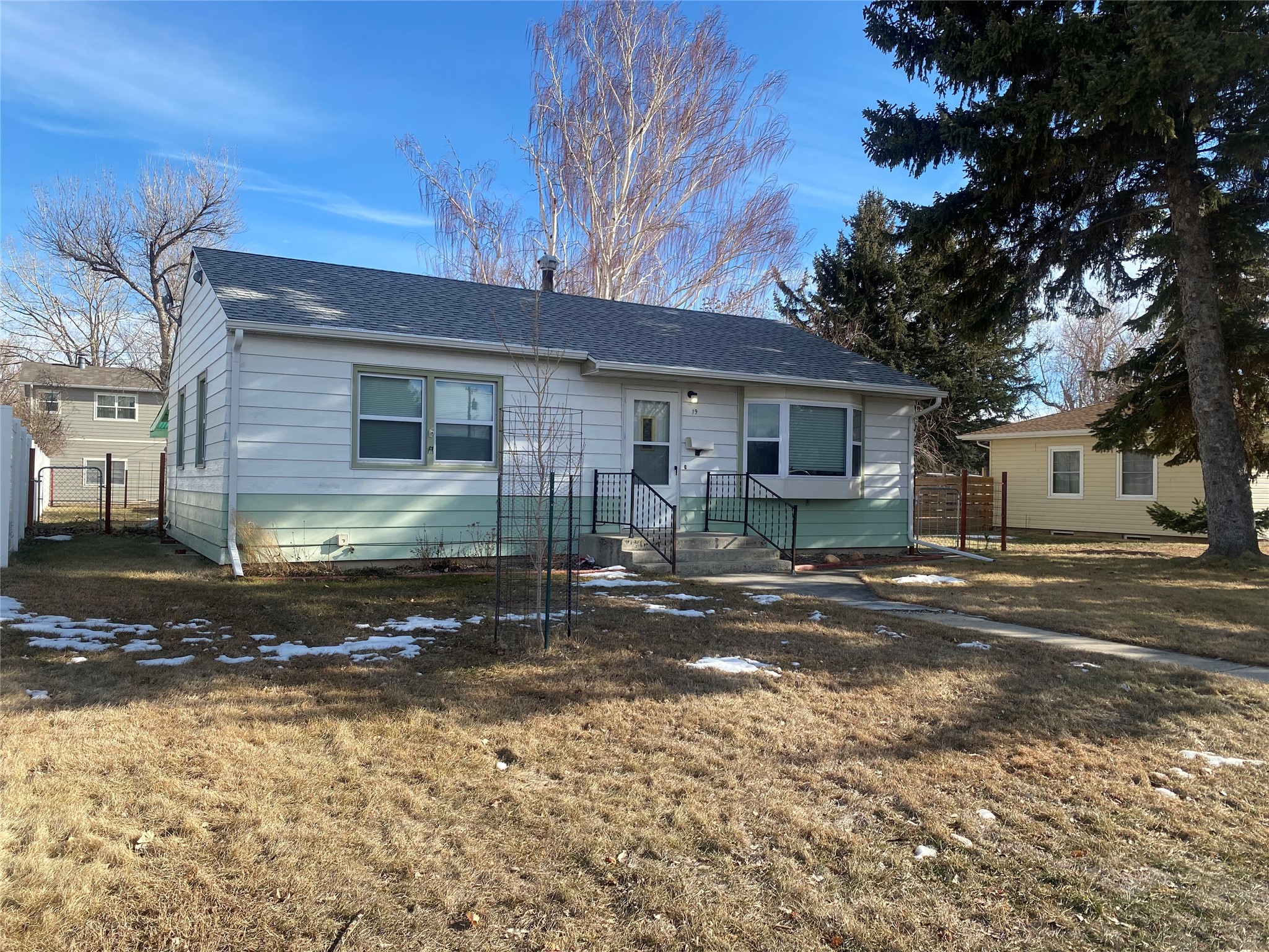 19 9th Avenue SW