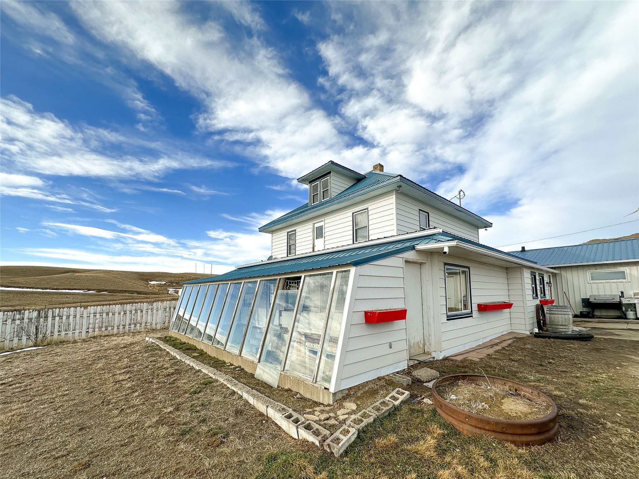 1013 Hjartarson Road