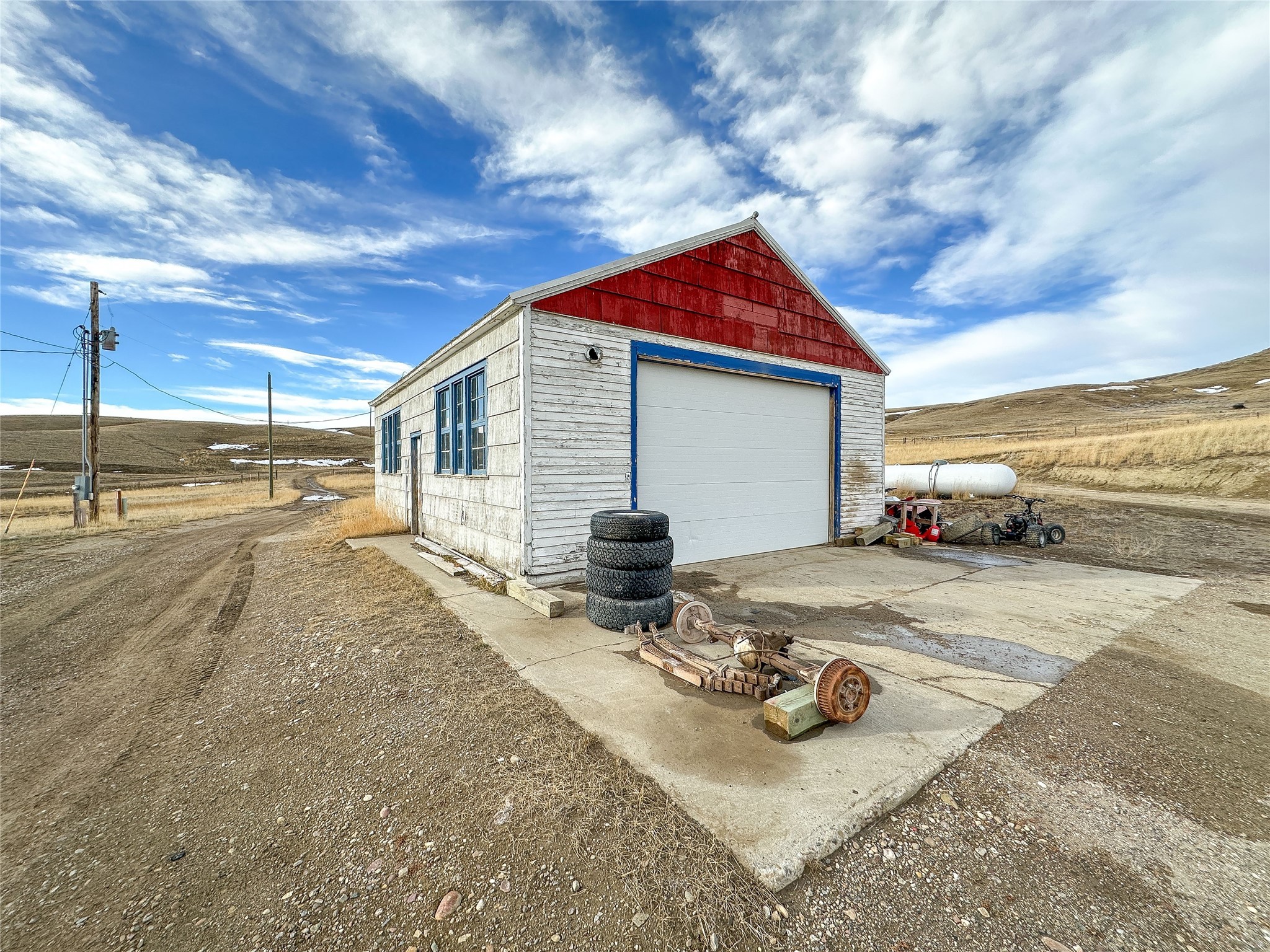 1013 Hjartarson Road