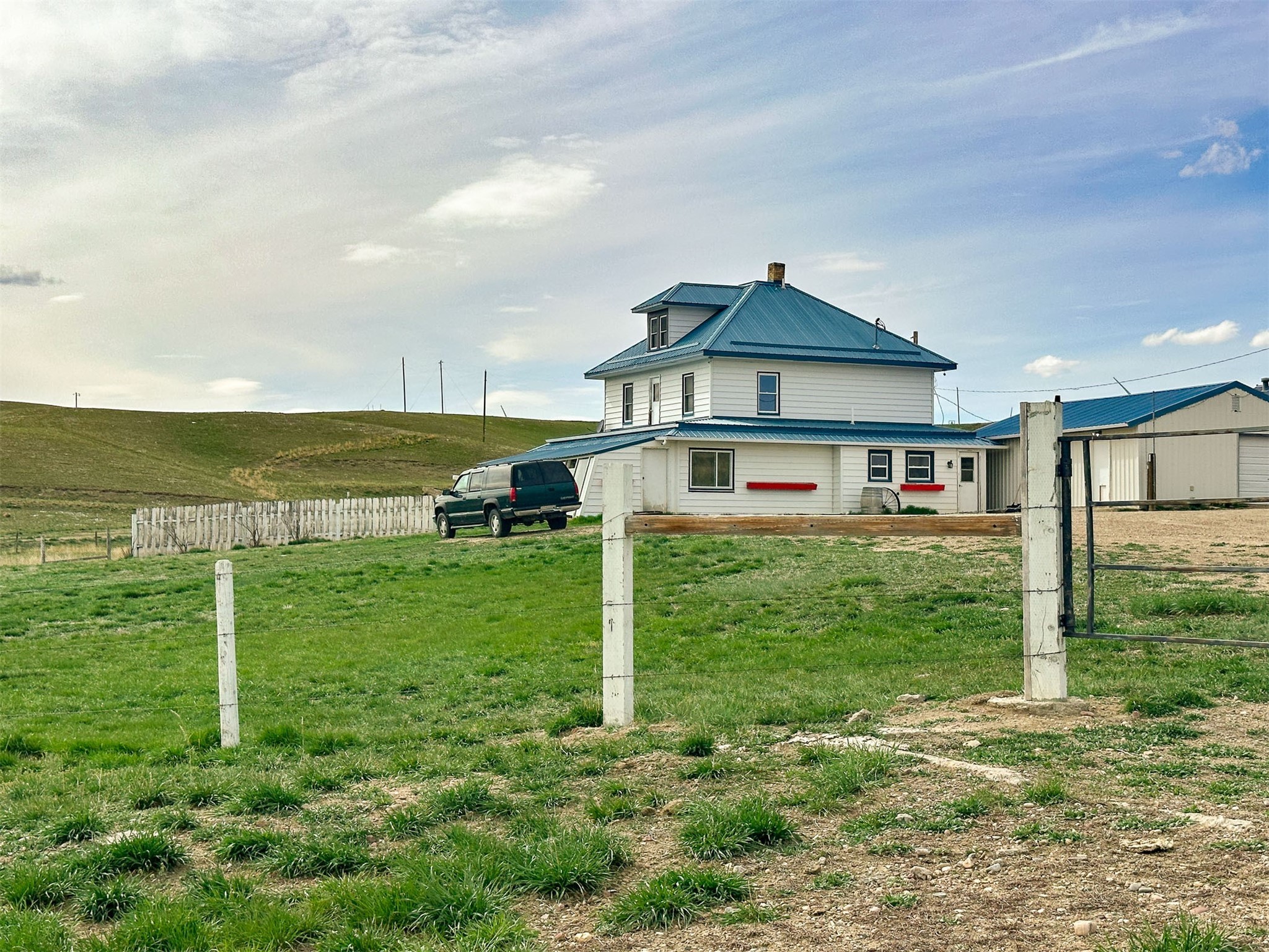 1013 Hjartarson Road