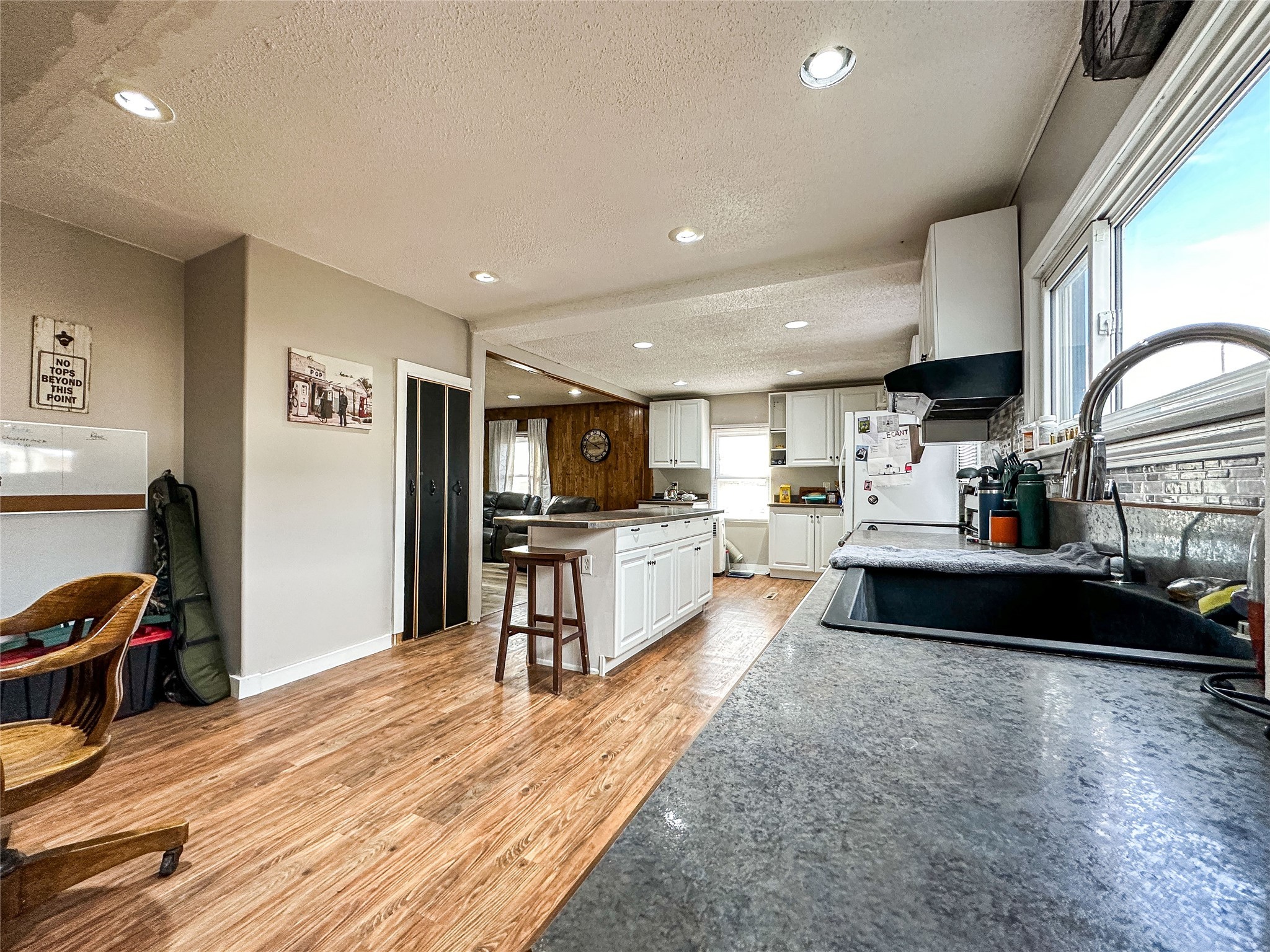 1013 Hjartarson Road