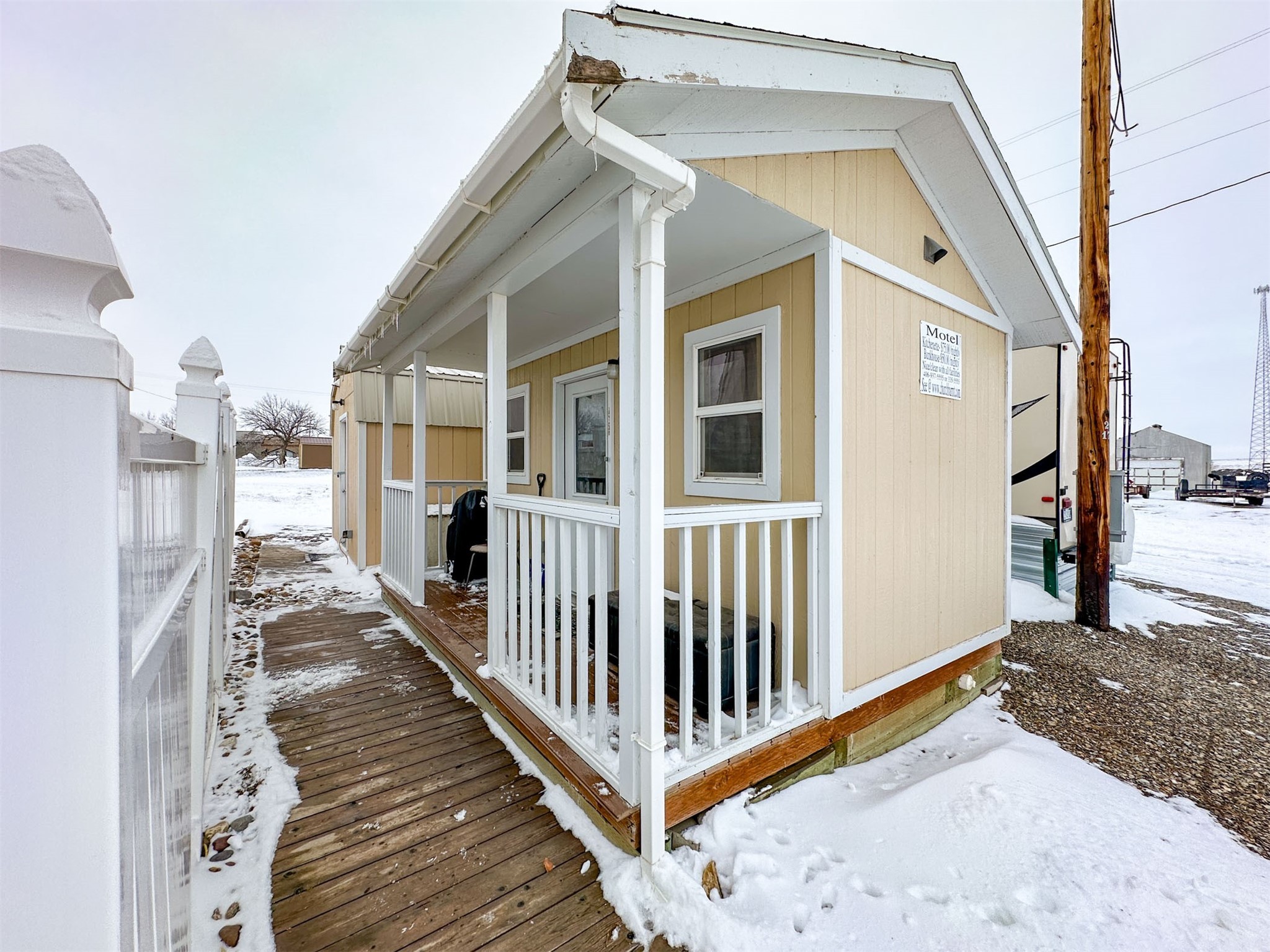 25 1st Street N