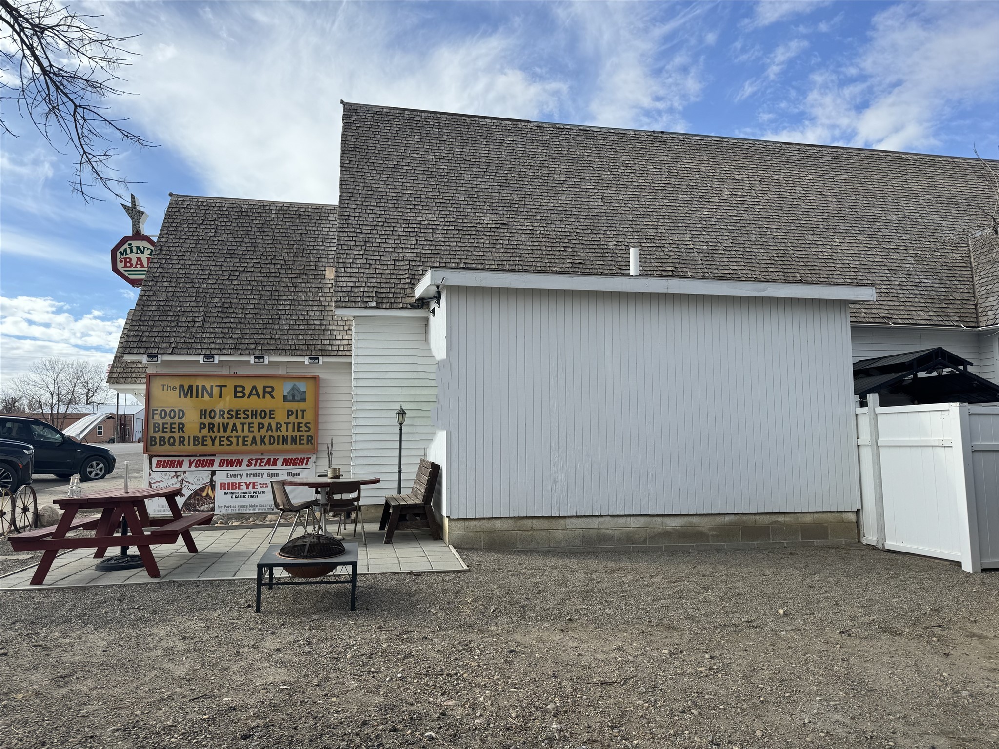 25 1st Street N