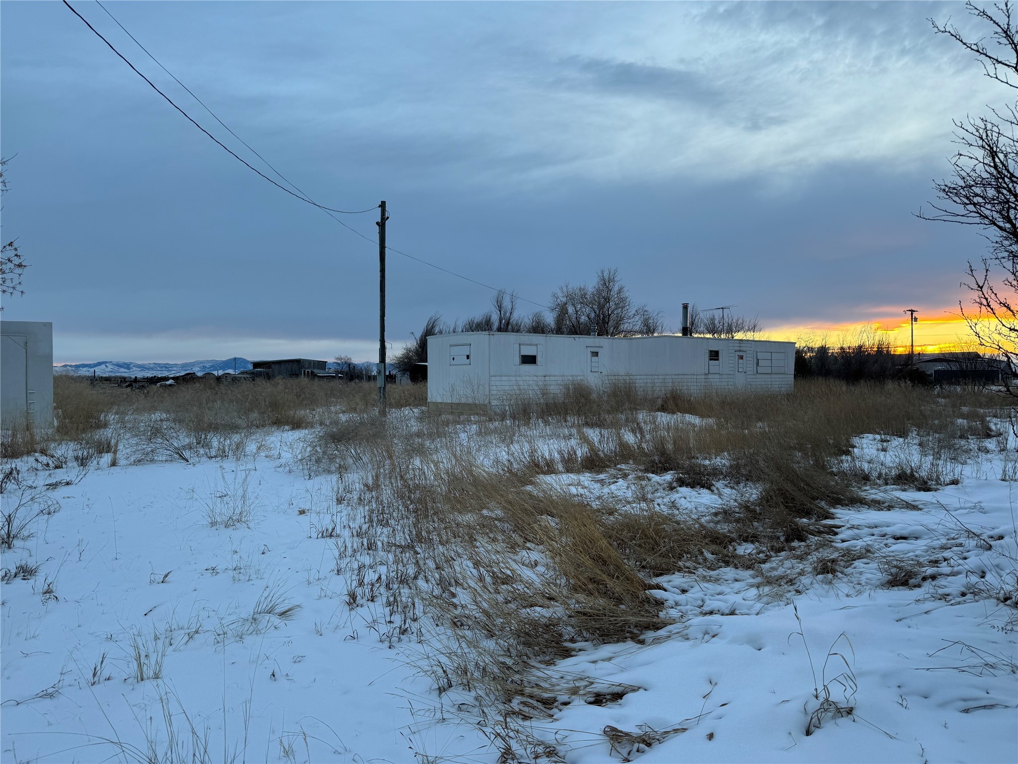 46 W Road
