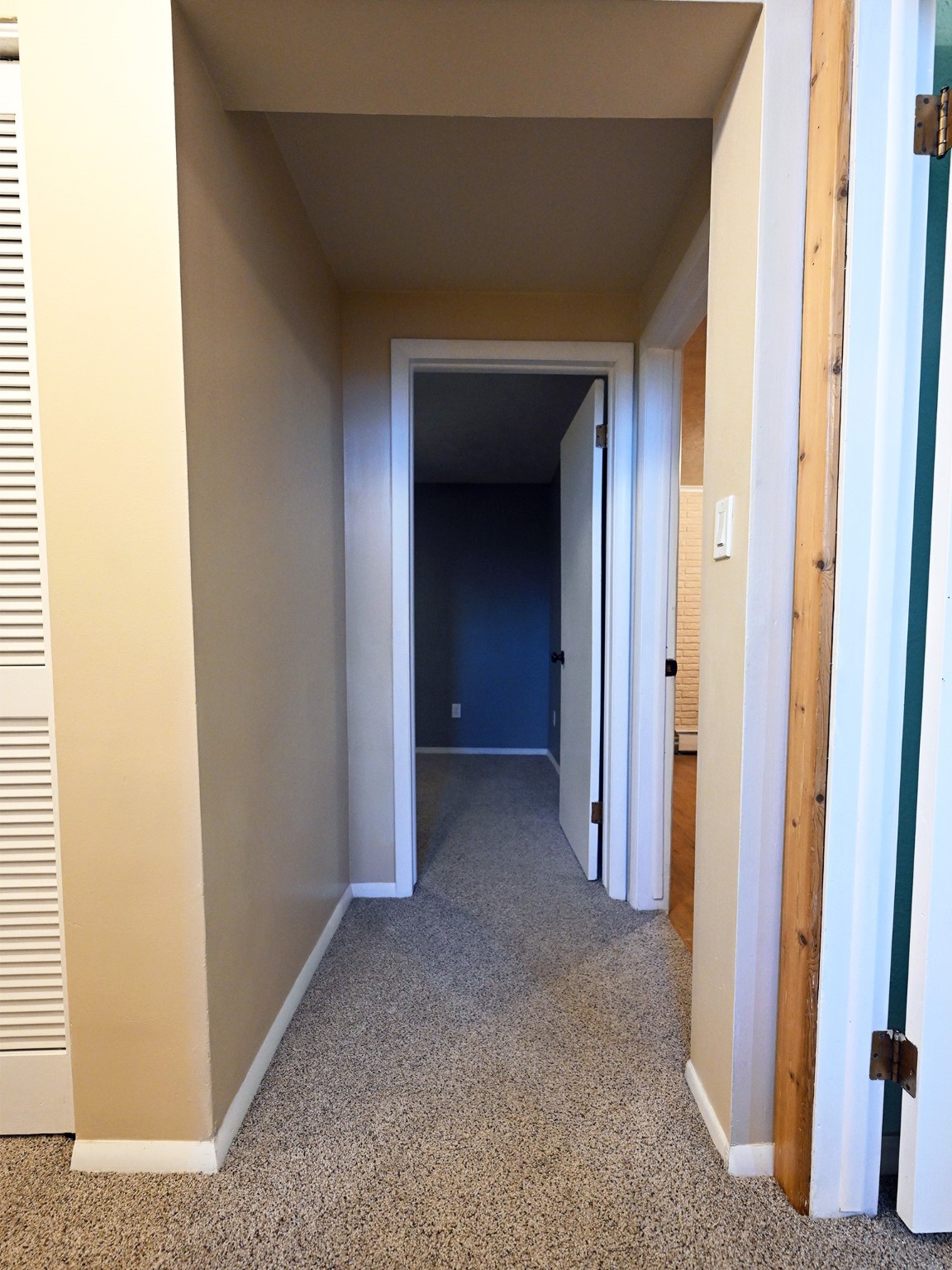 526 Skyline Drive NE