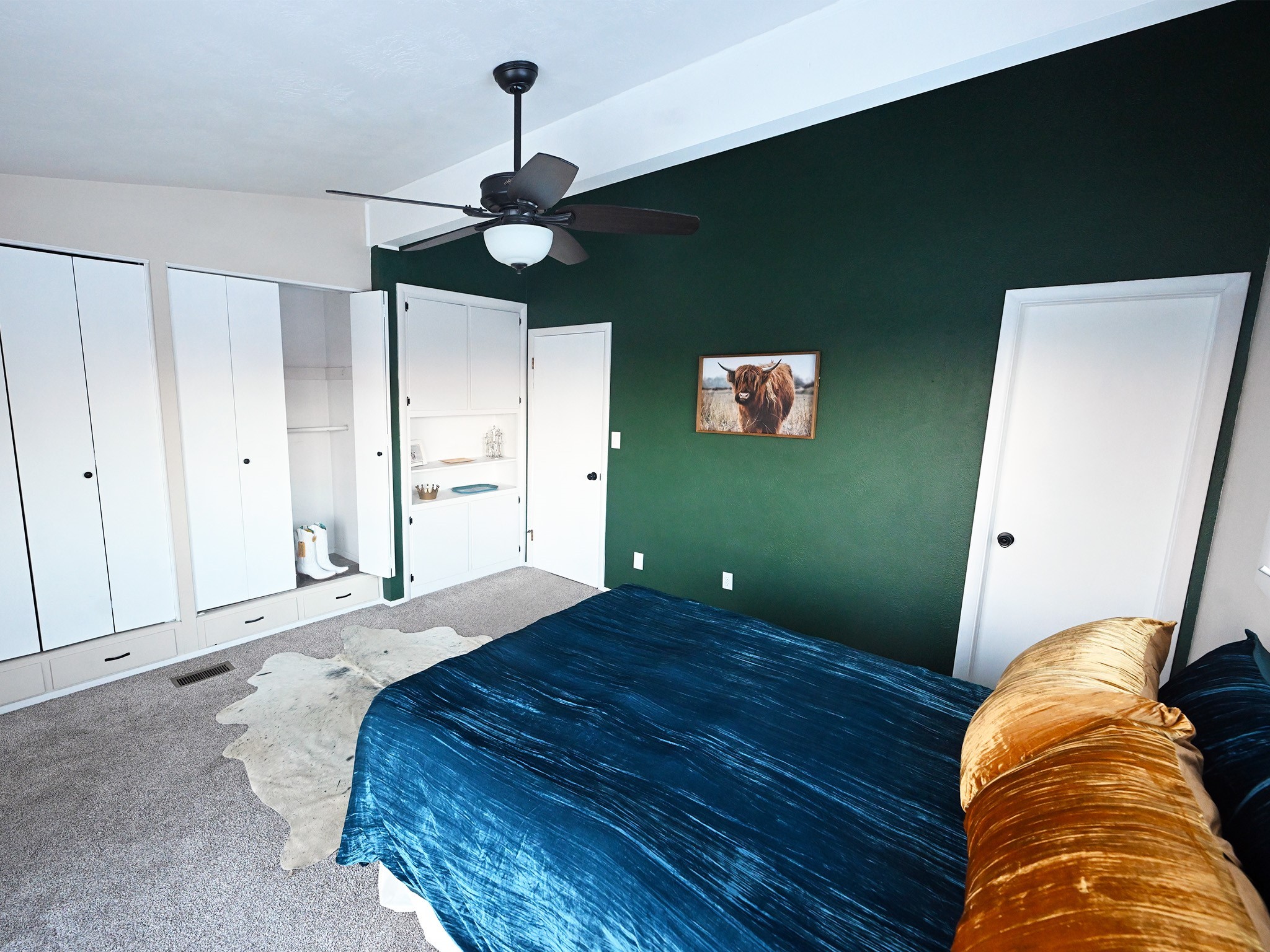 526 Skyline Drive NE