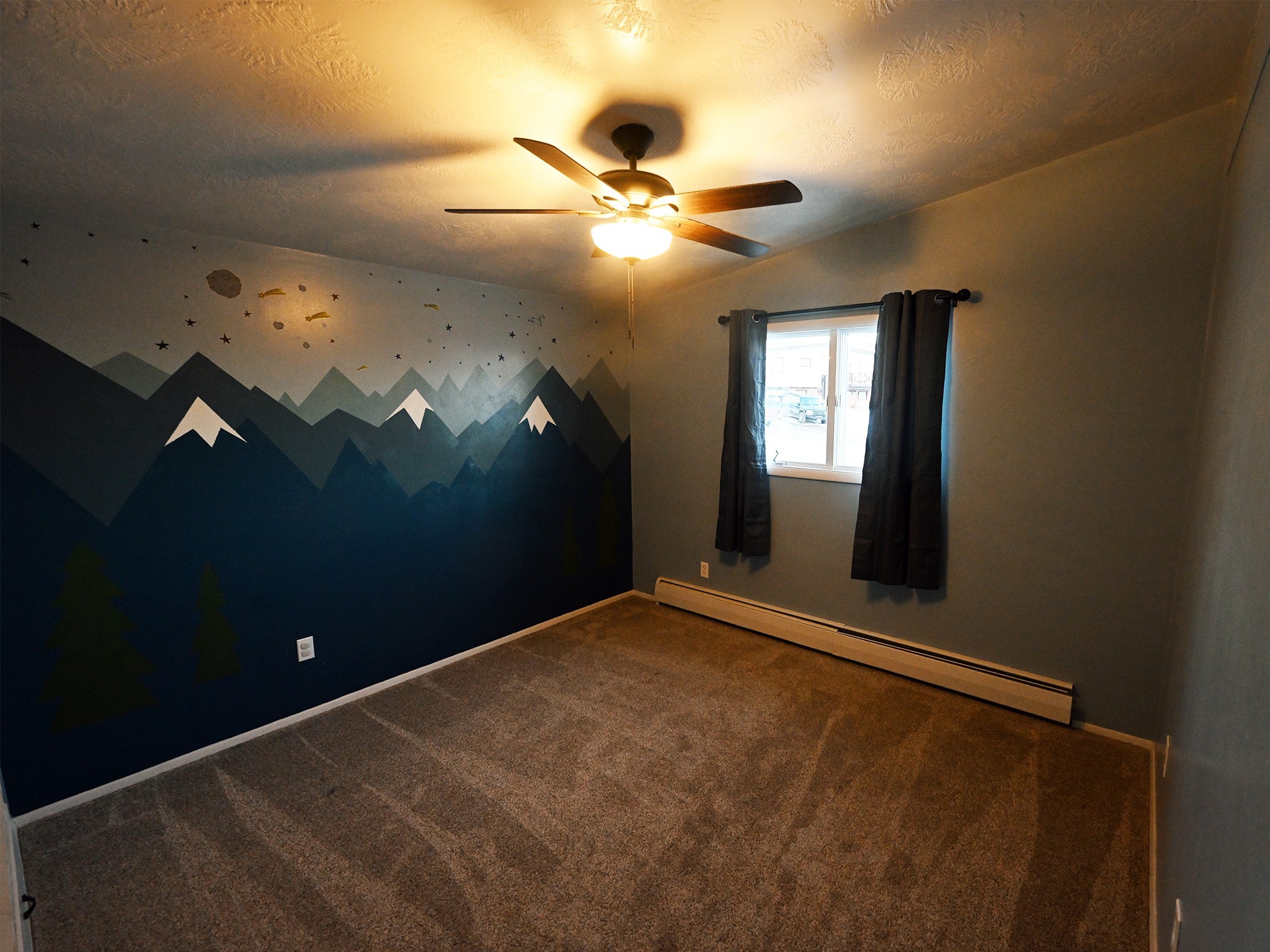 526 Skyline Drive NE