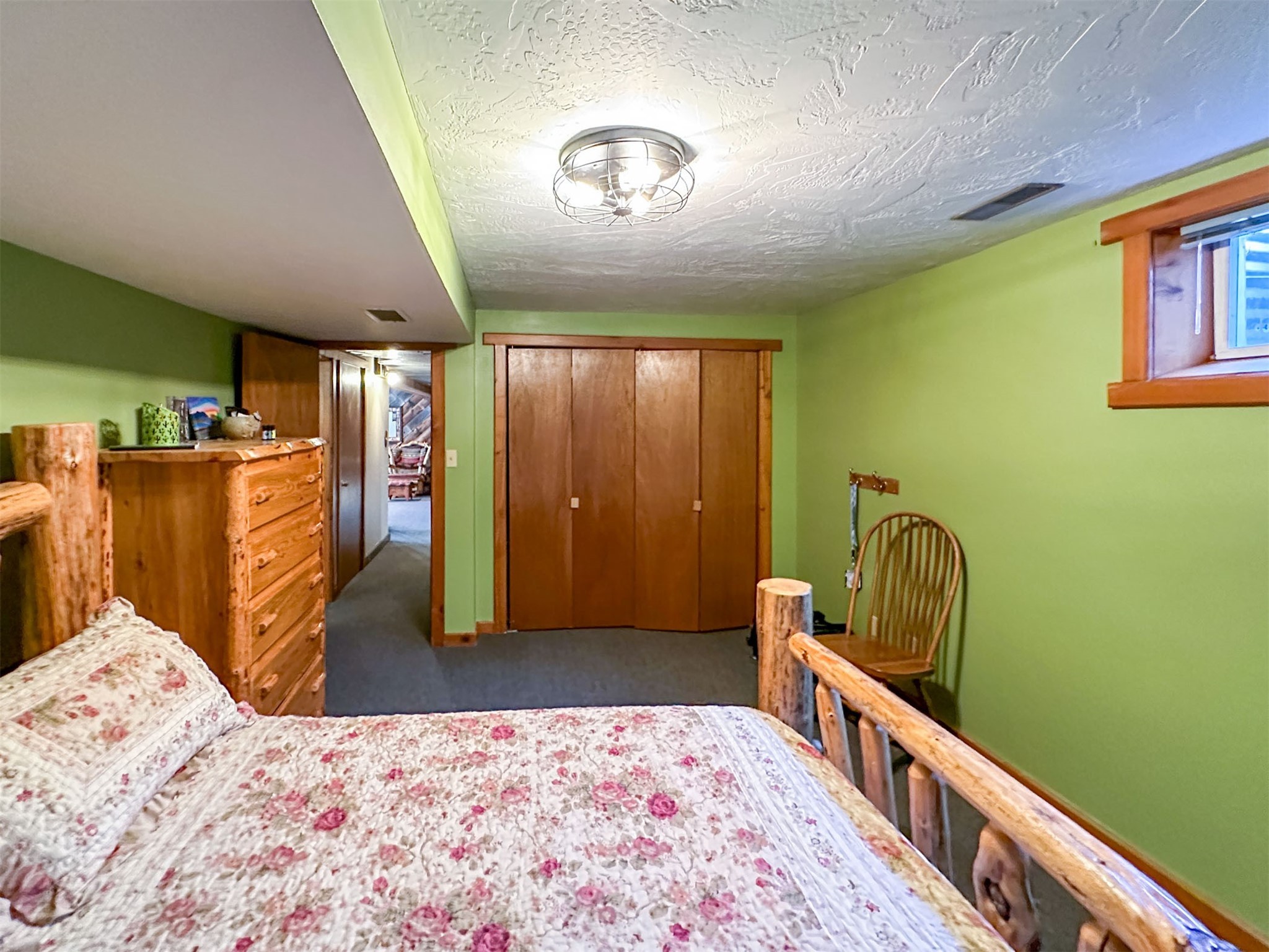 1061 20th Road NE