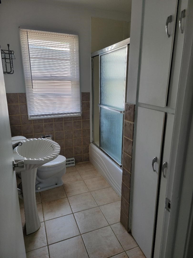 29 4th Avenue SW
