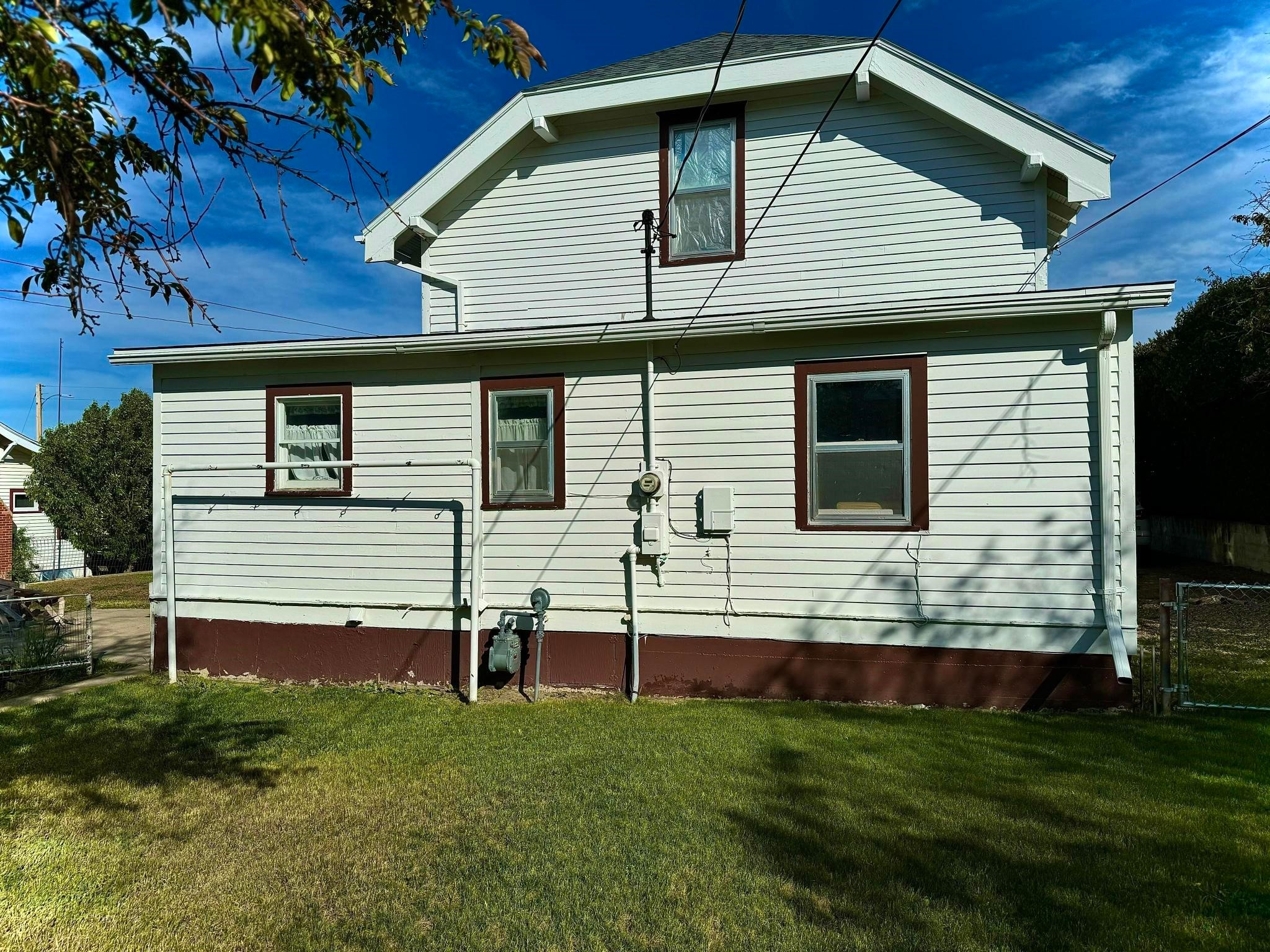 30 2nd Avenue SE