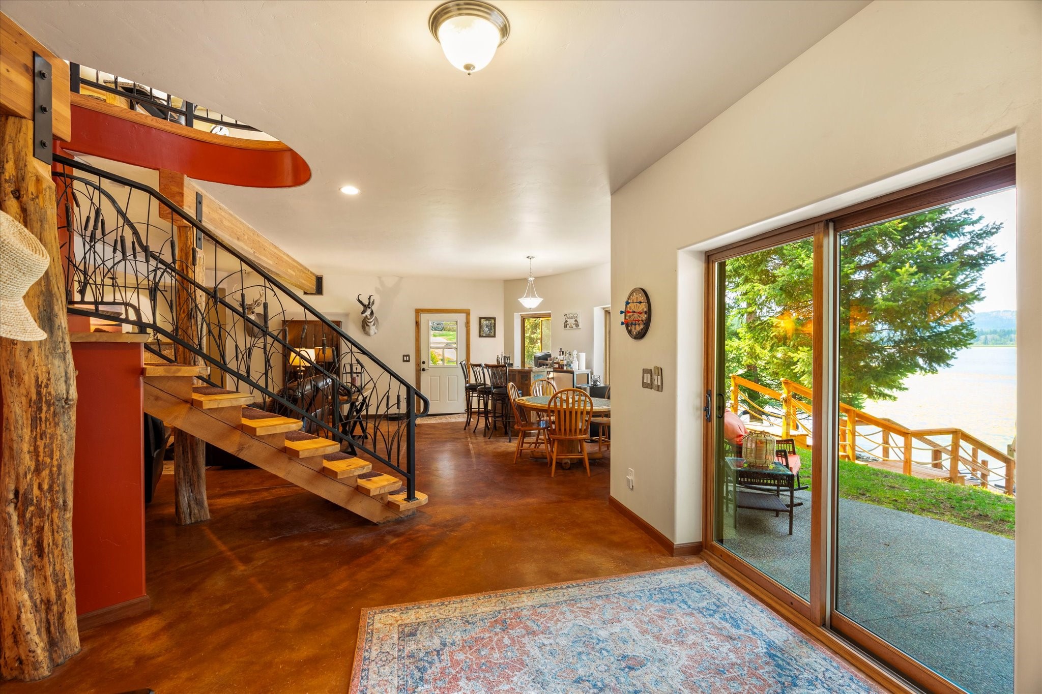 1600 Rogers Lane