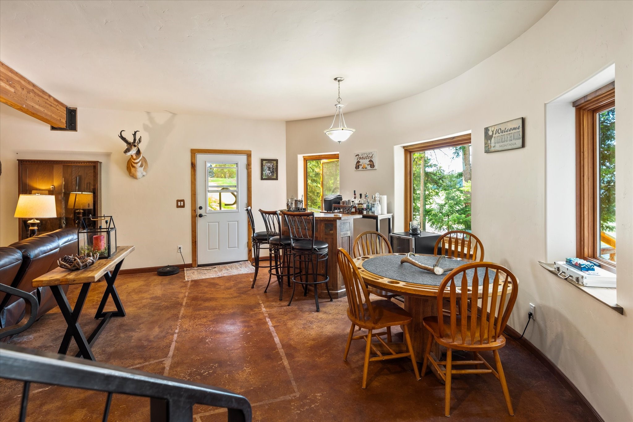 1600 Rogers Lane
