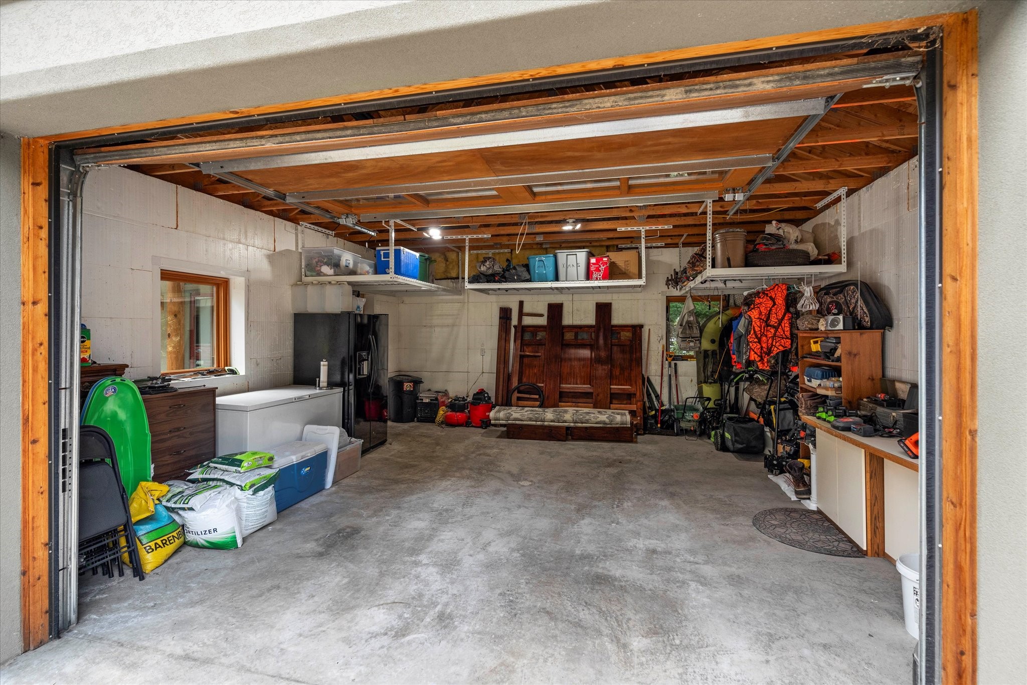 1600 Rogers Lane