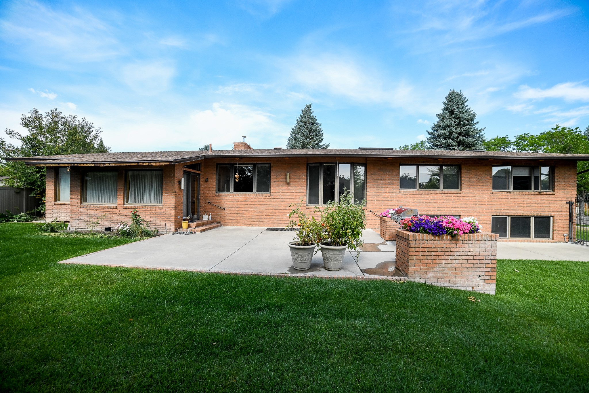 400 Deer Drive