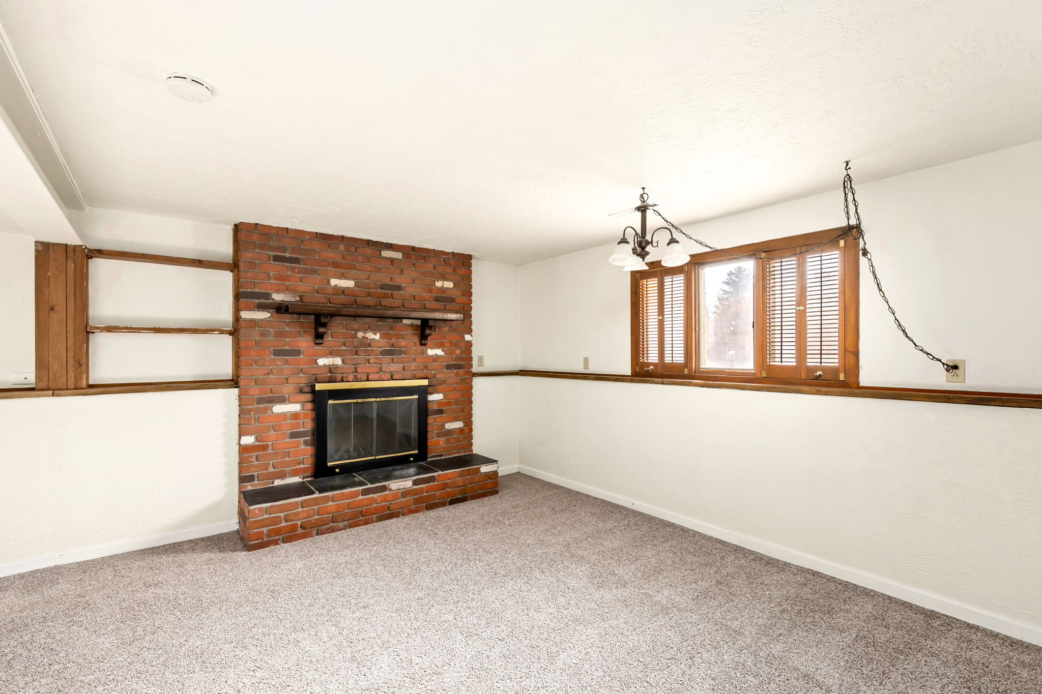 2742 Delmar Drive