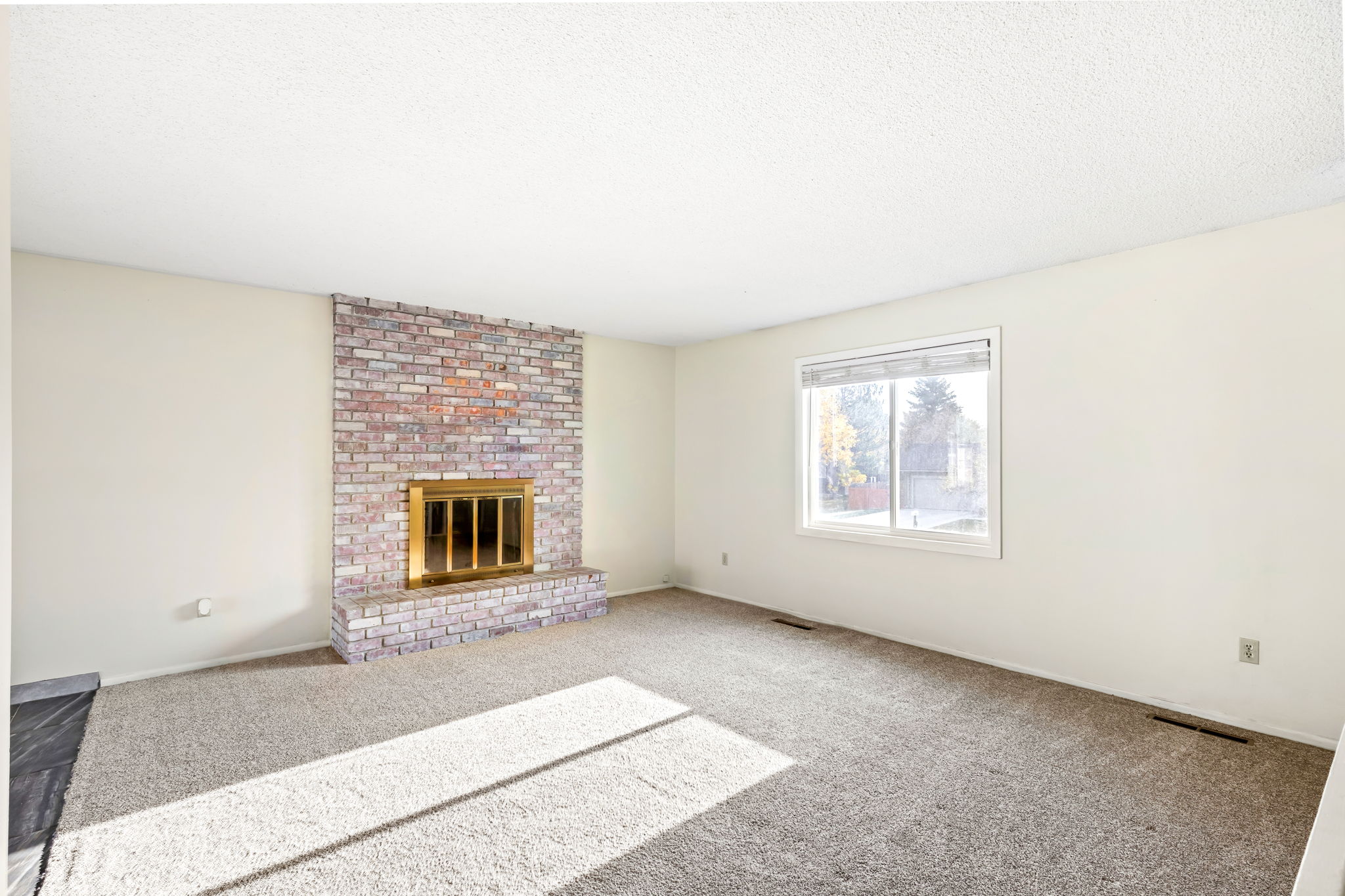 2742 Delmar Drive