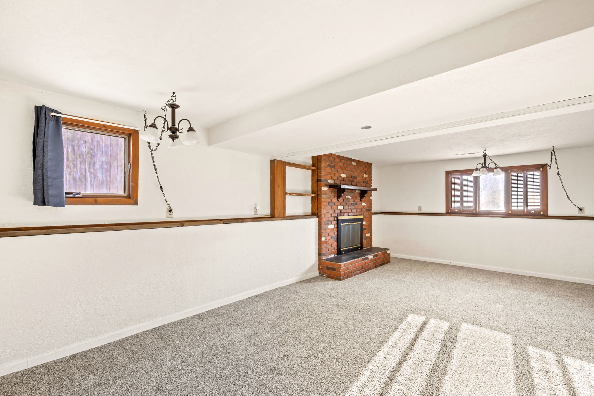 2742 Delmar Drive