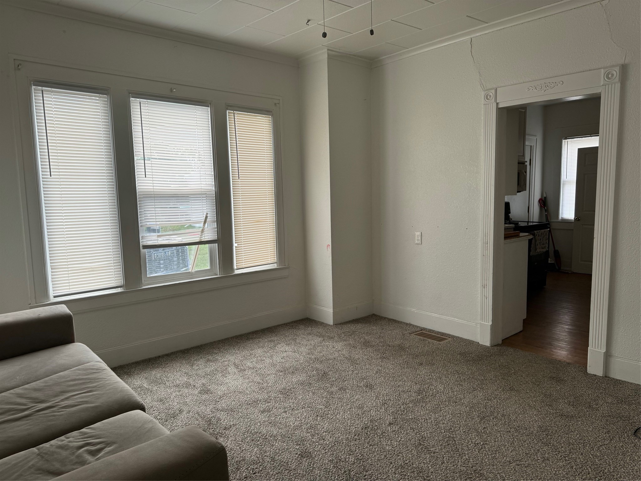708 6th Street N