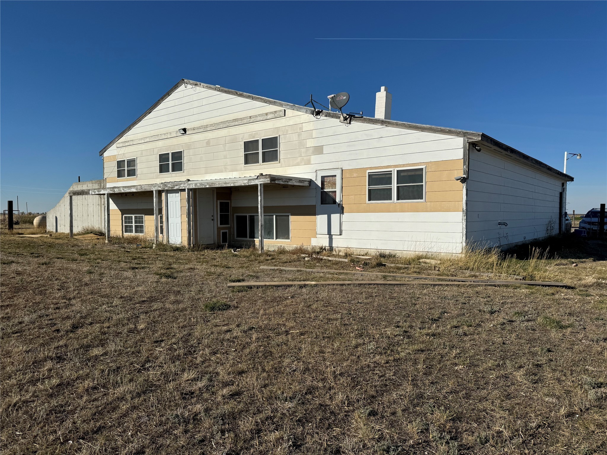 1270 2nd Road NE