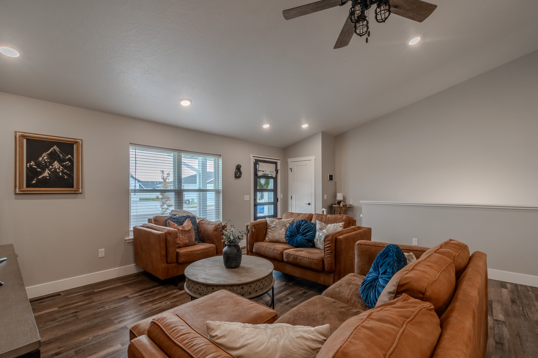 216 Choteau Avenue NE