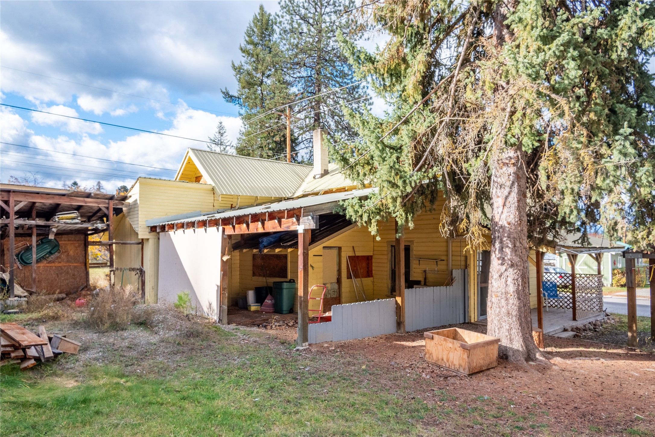 211 E Cedar Street