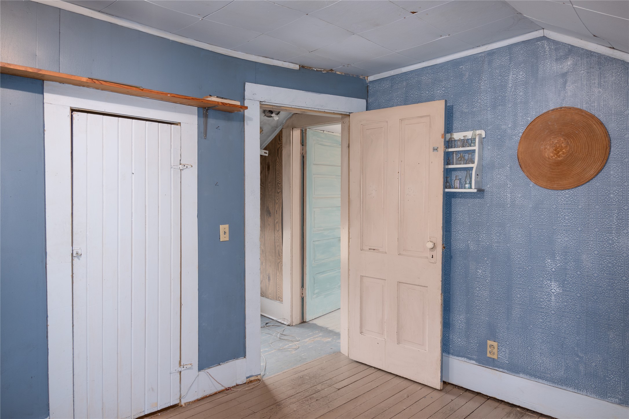 211 E Cedar Street