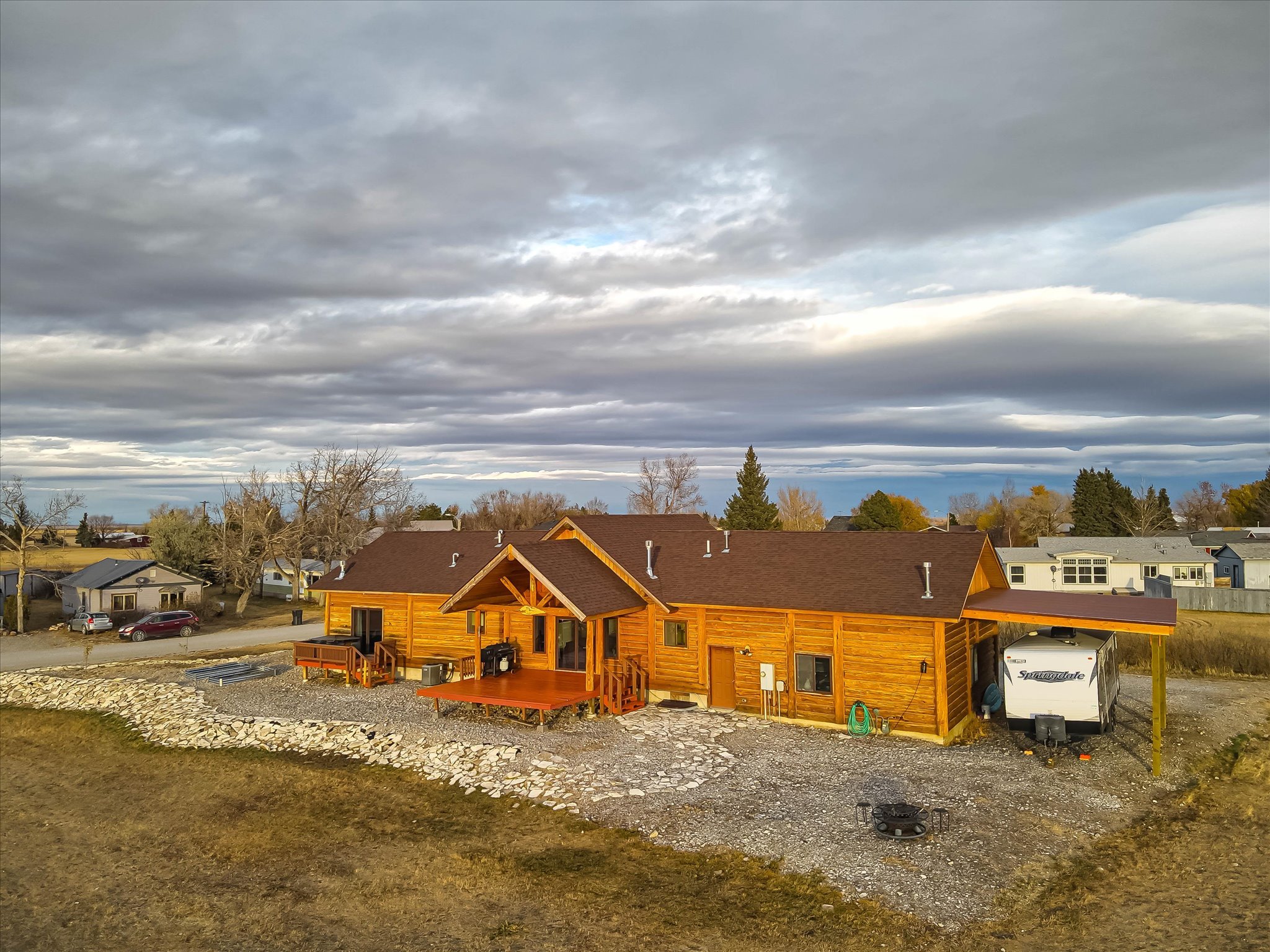 10 Dupuyer Avenue