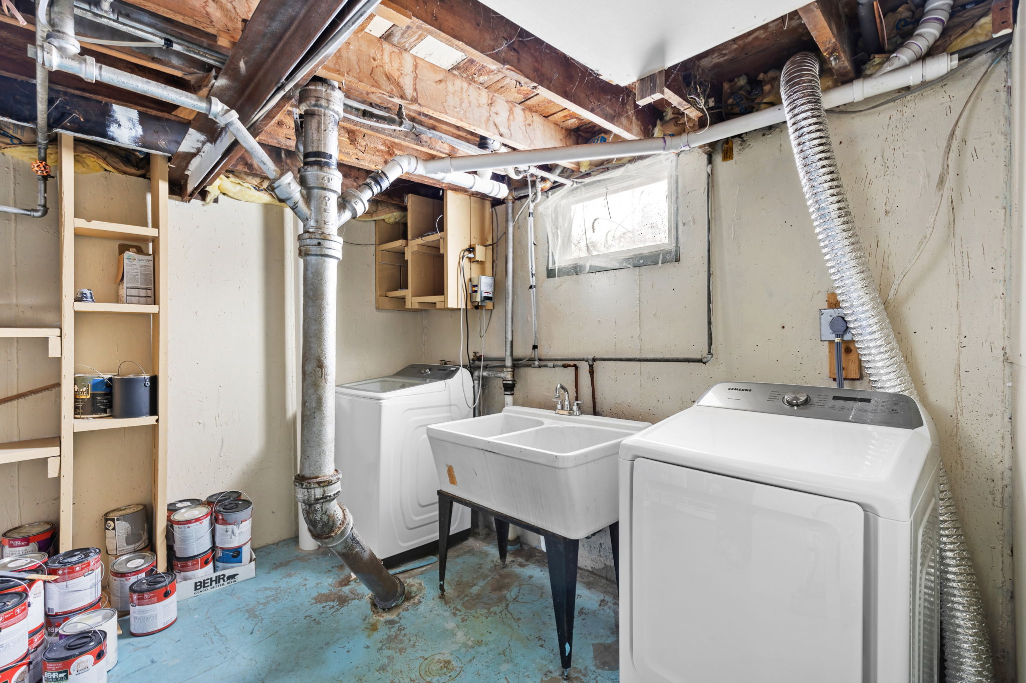 213 8th Street S