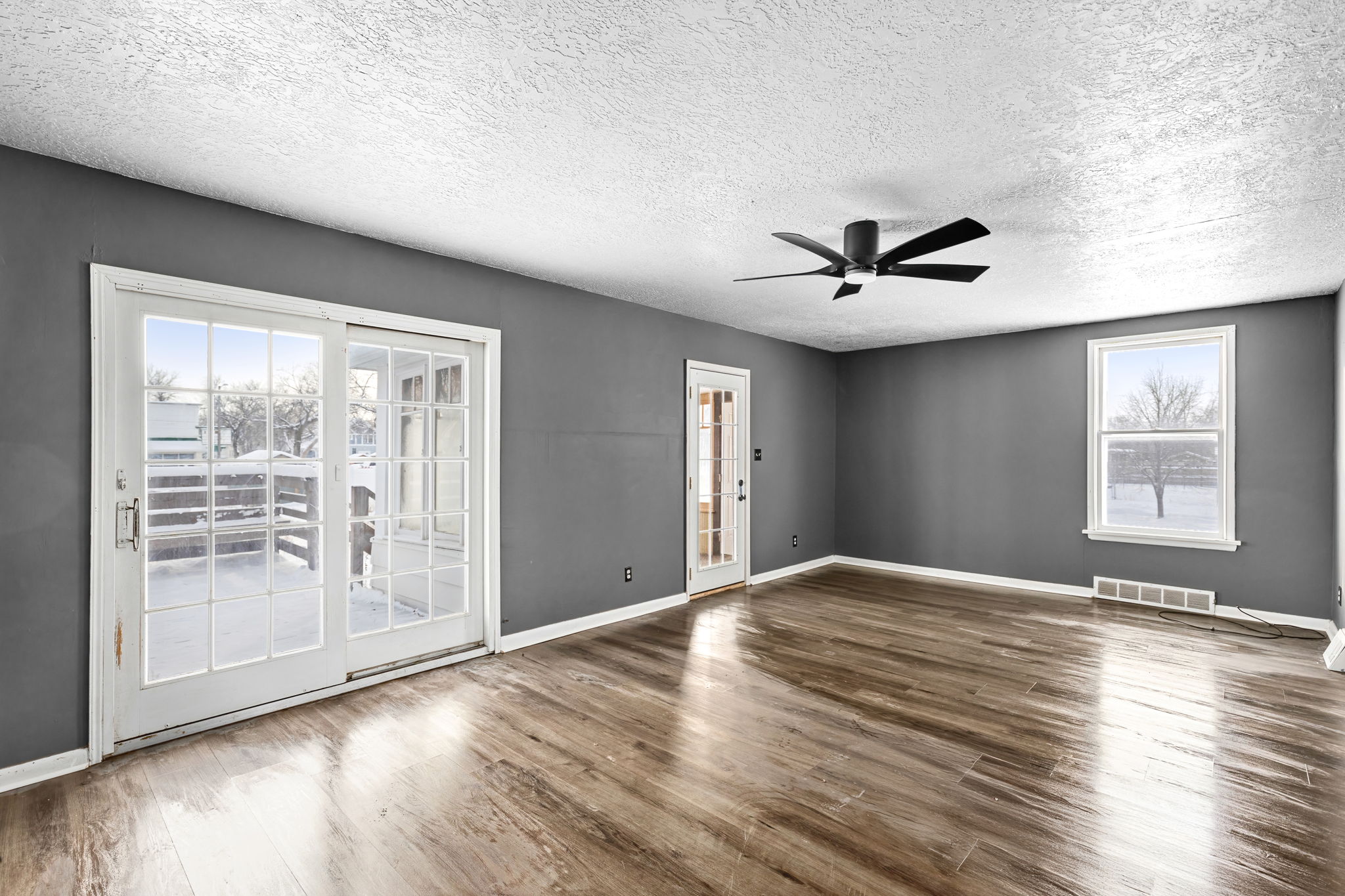 213 8th Street S