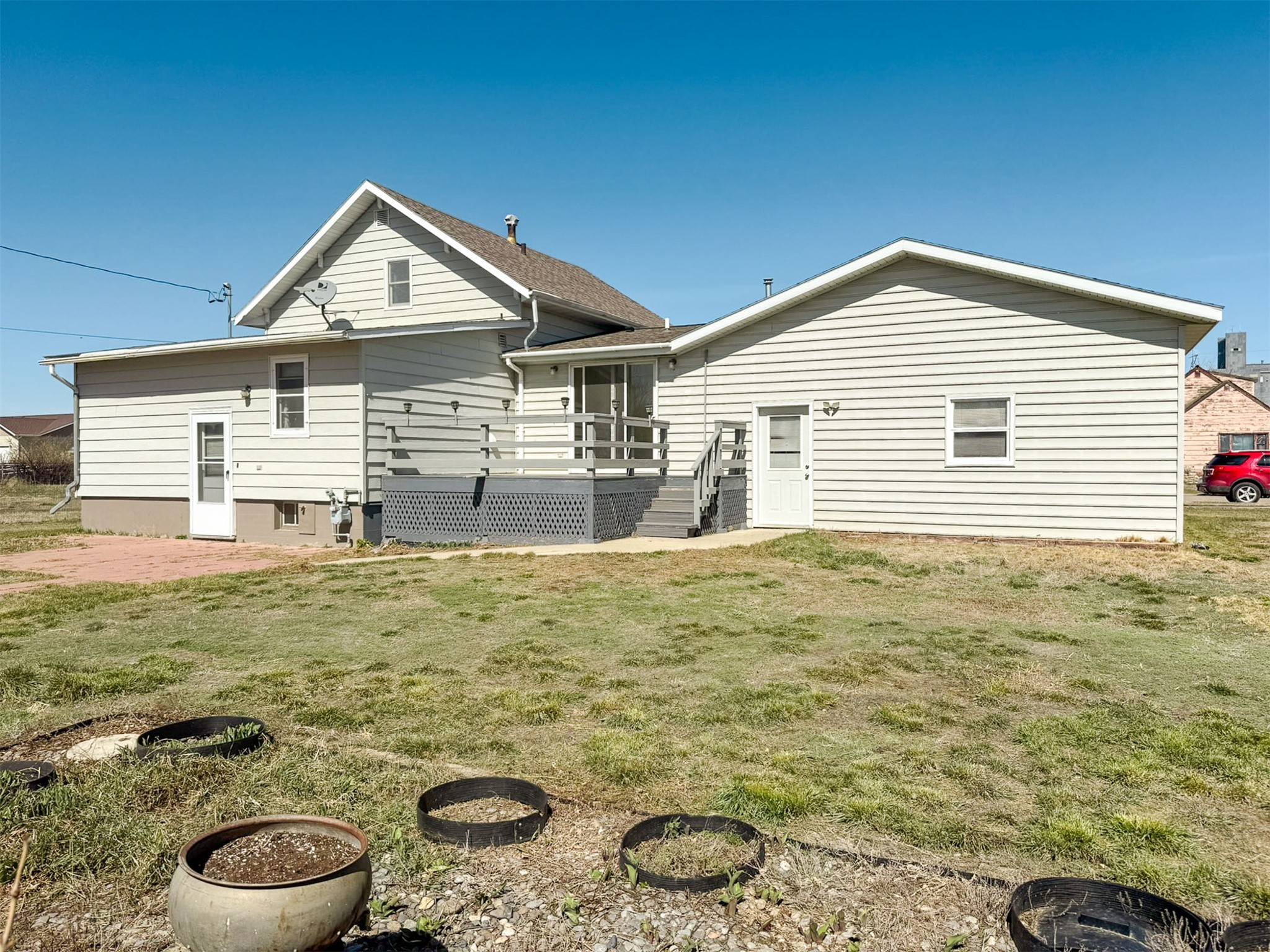 123 W Jefferson Avenue