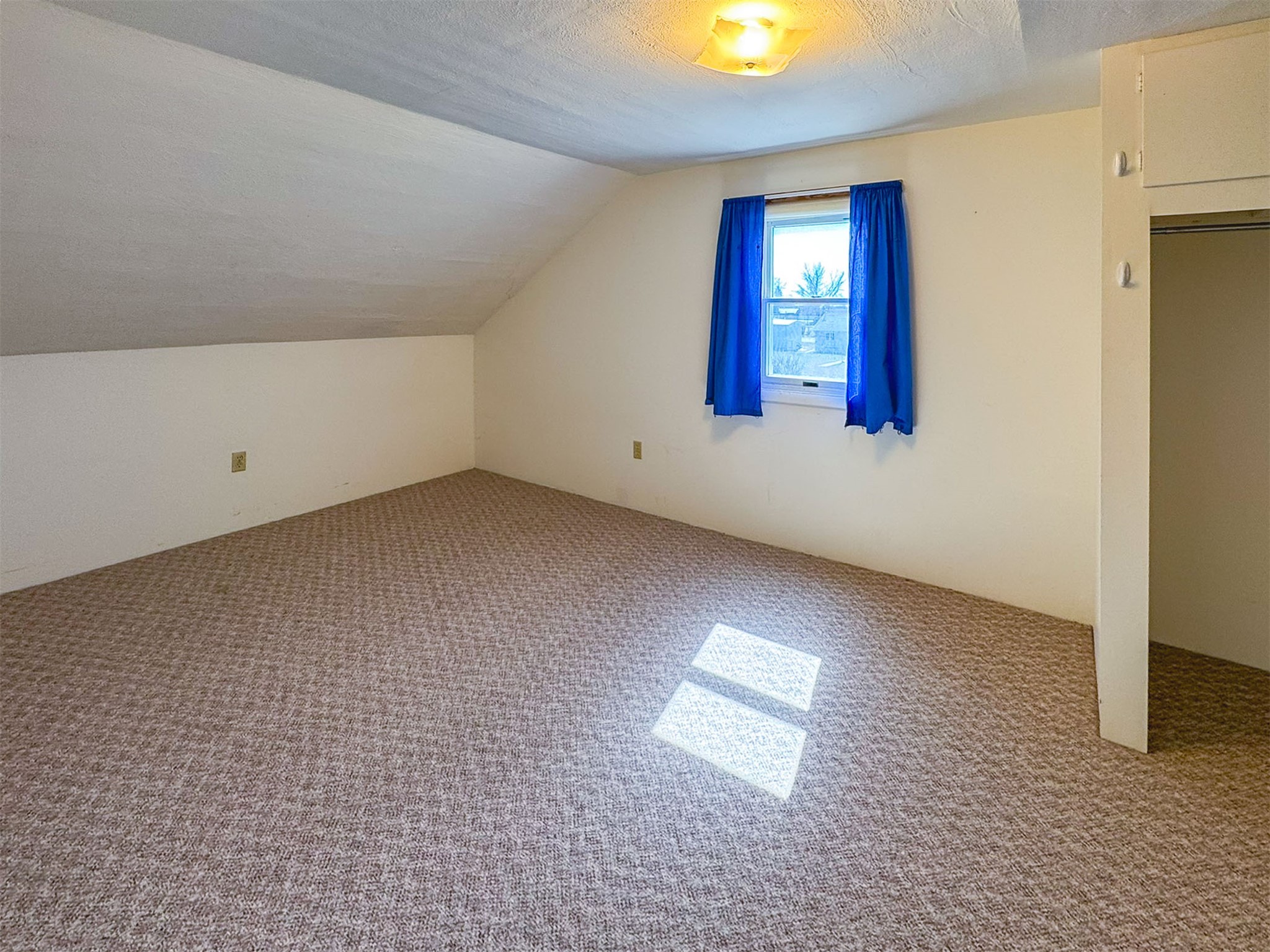 123 W Jefferson Avenue