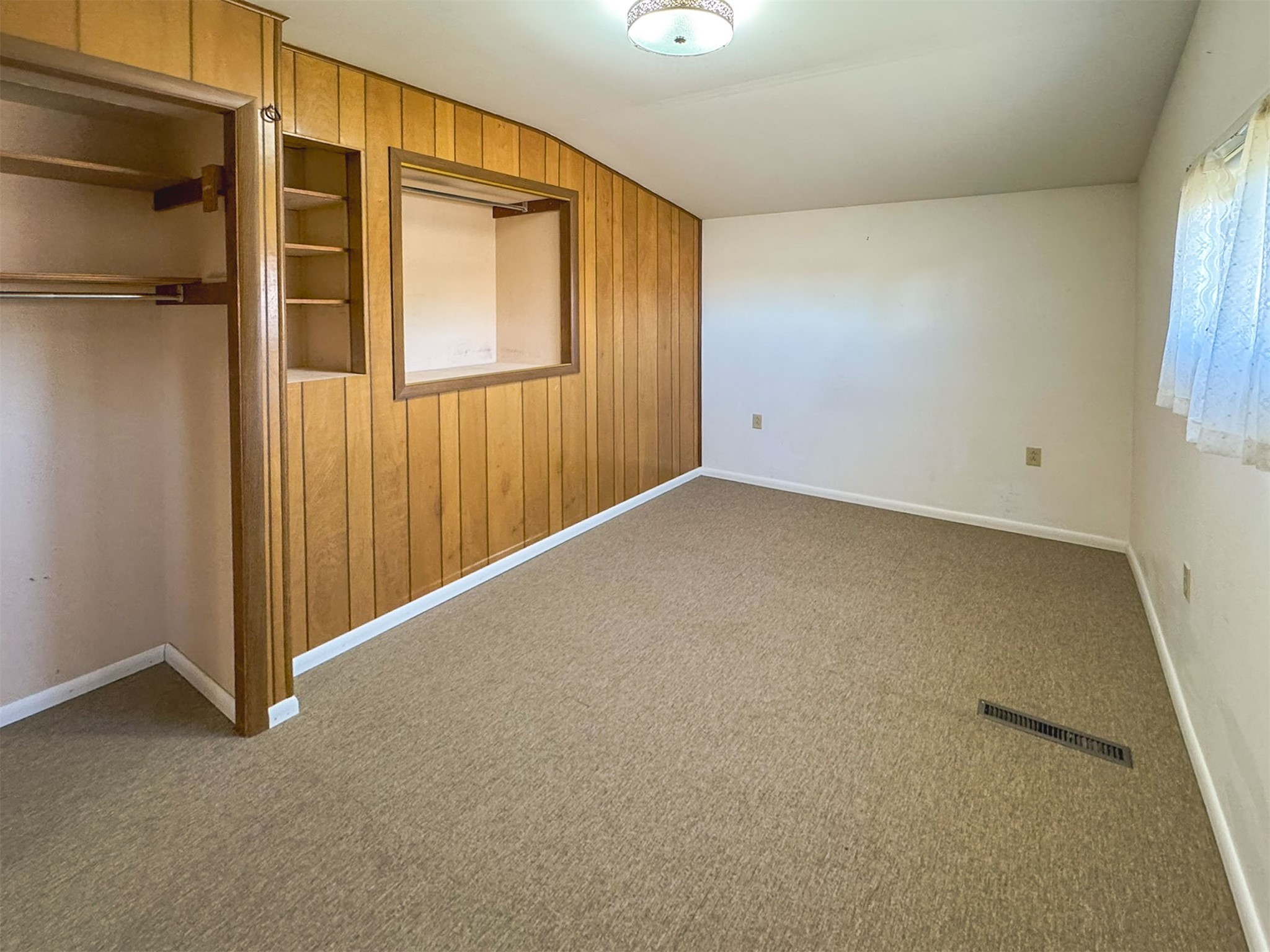 123 W Jefferson Avenue