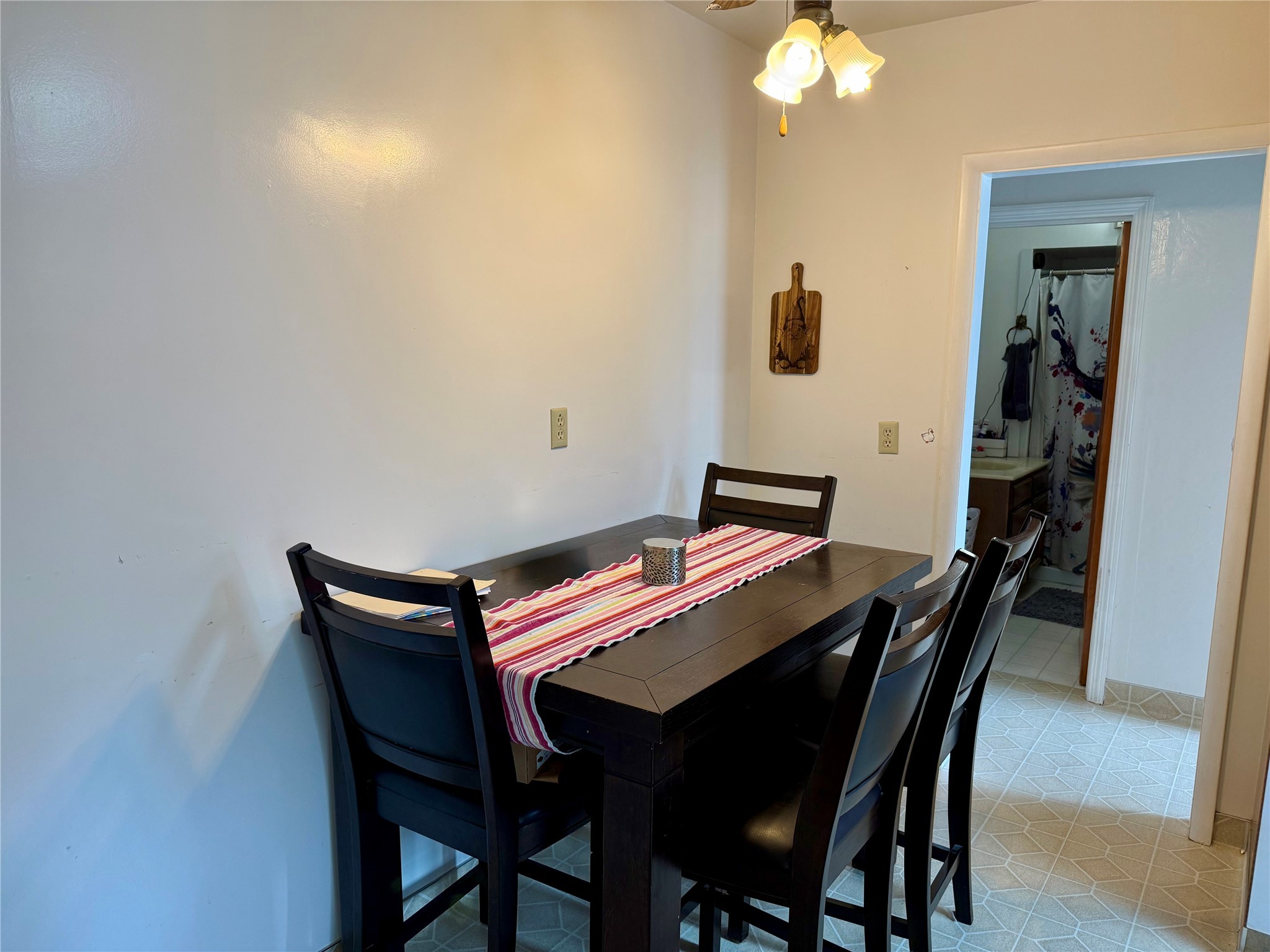 121 8th Avenue SE