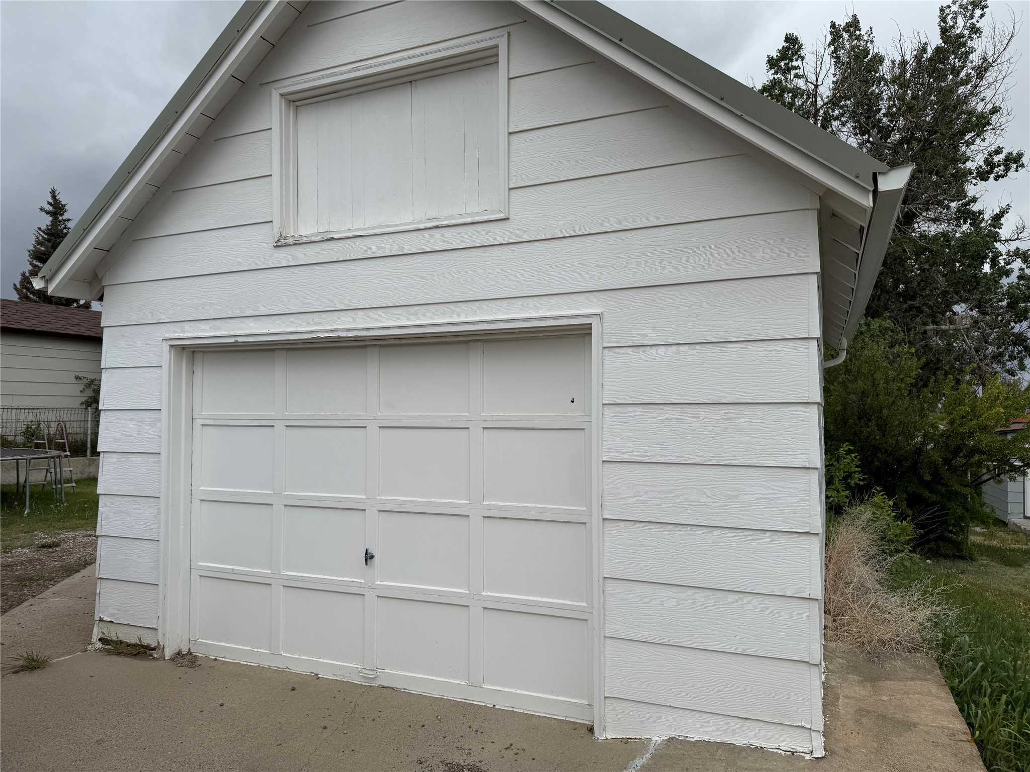 121 8th Avenue SE