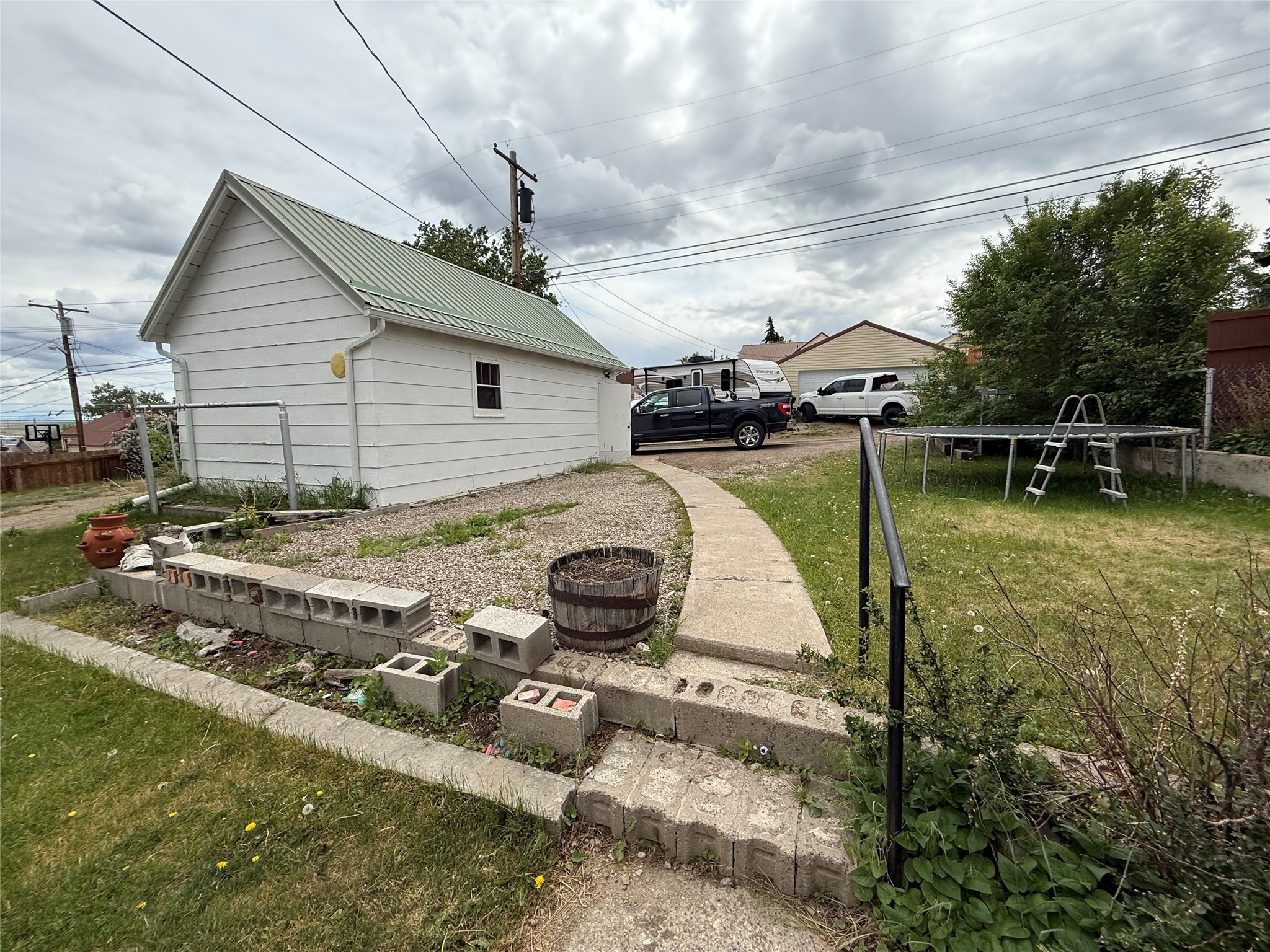 121 8th Avenue SE