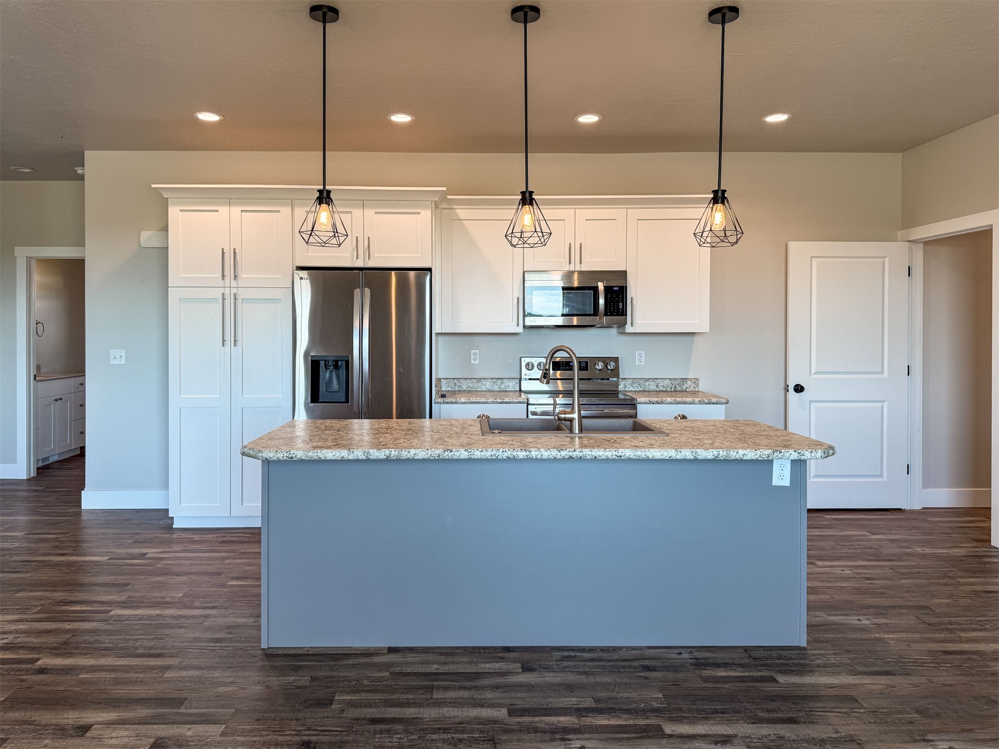 502 Mountain View Drive