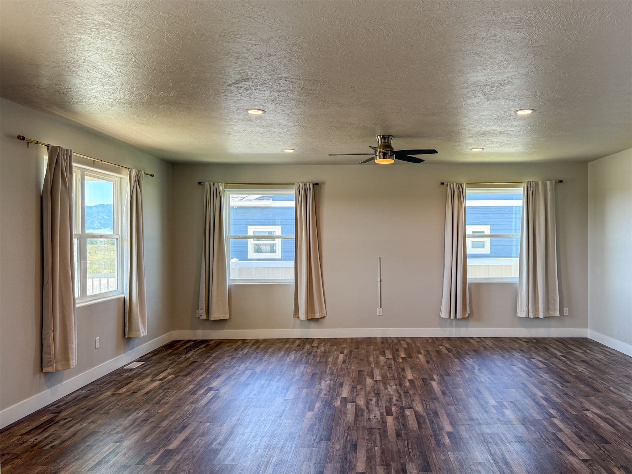 502 Mountain View Drive