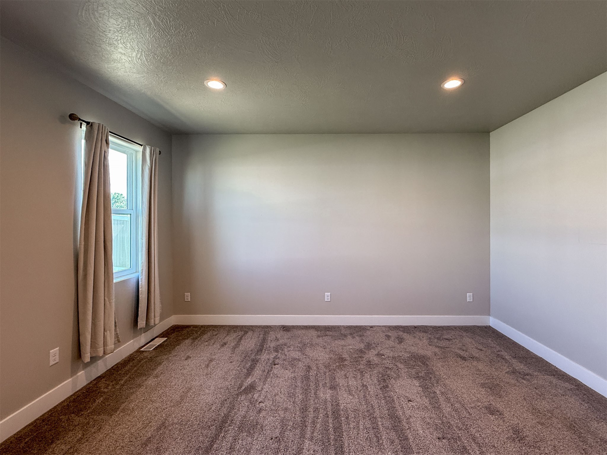 502 Mountain View Drive