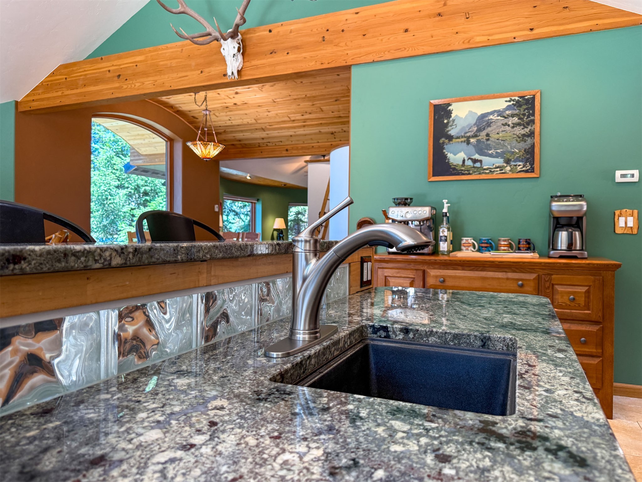 1600 Rogers Lane