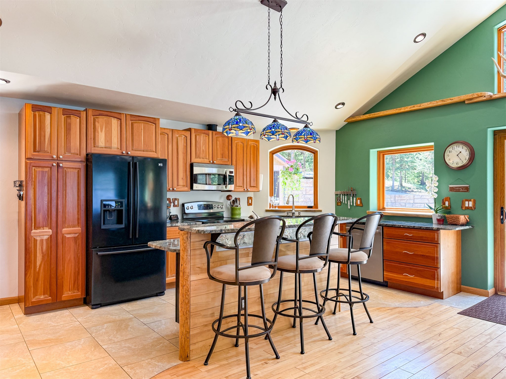 1600 Rogers Lane