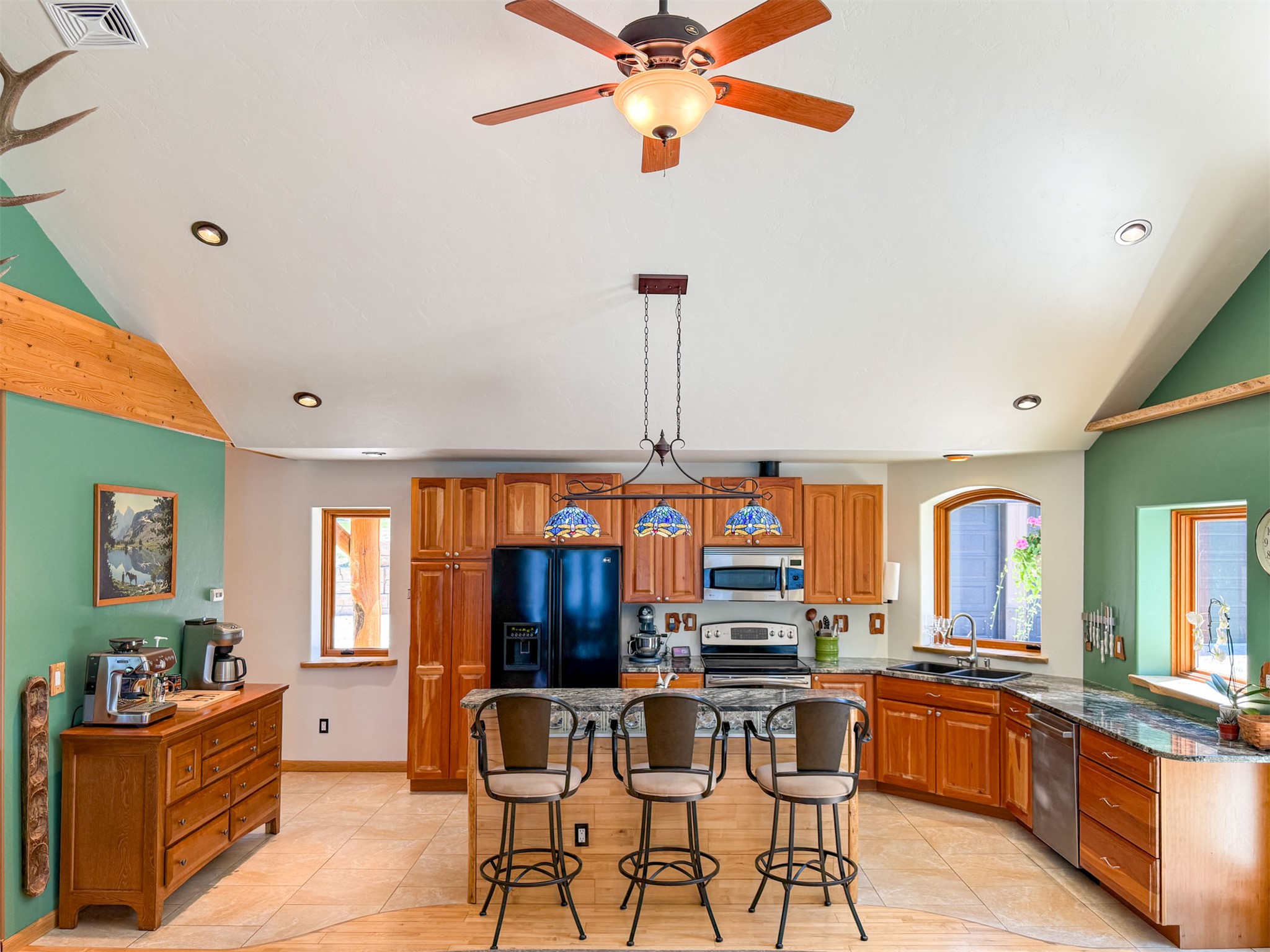 1600 Rogers Lane