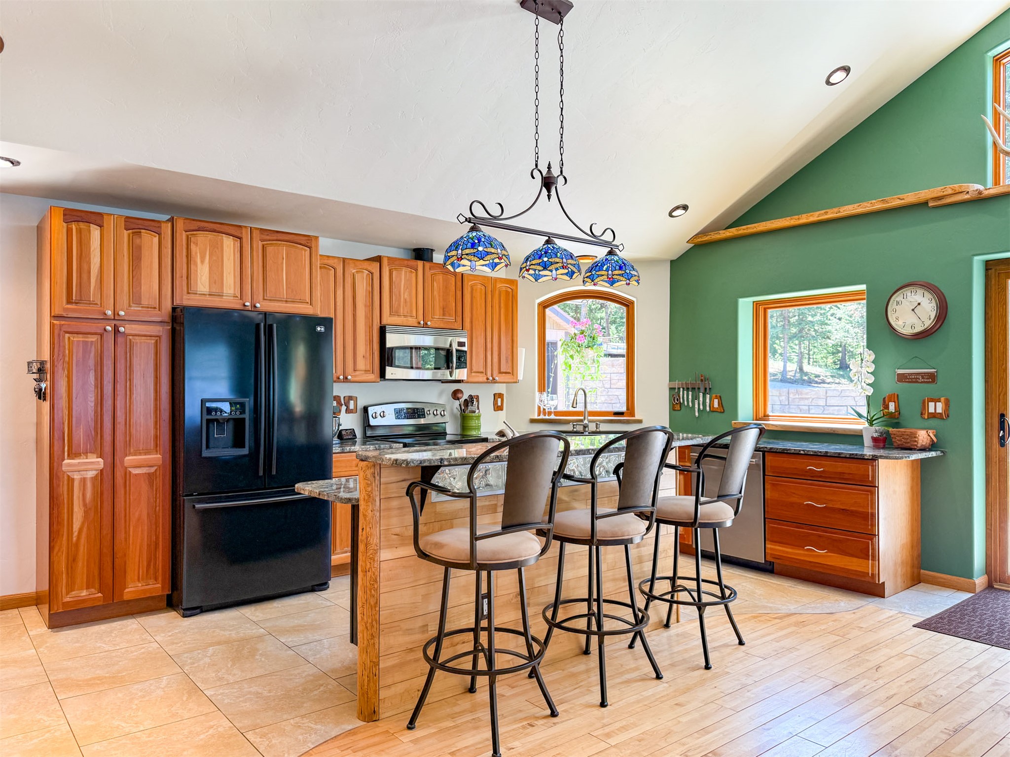 1600 Rogers Lane